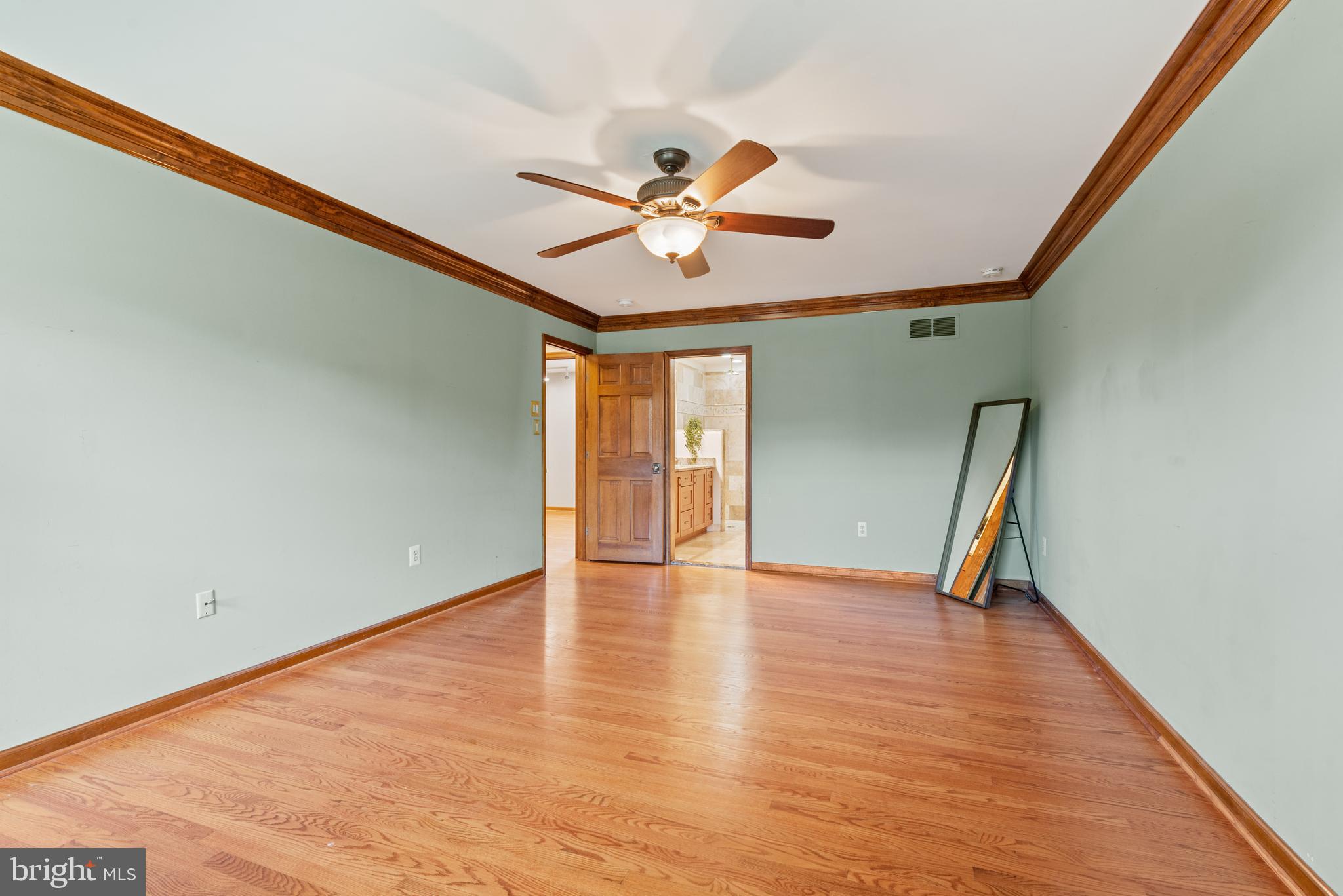 5210 HAYLOFT COURT