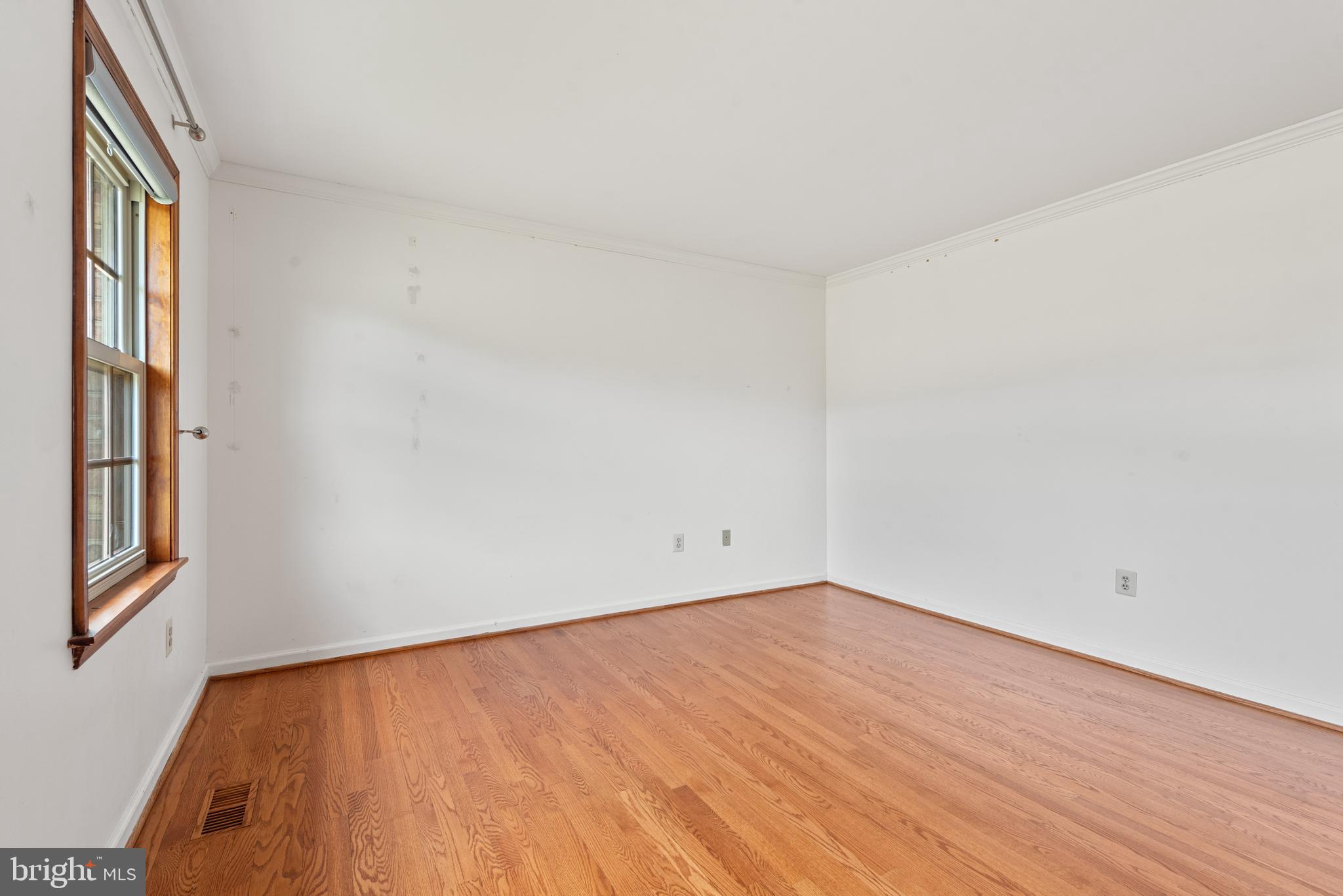 5210 HAYLOFT COURT
