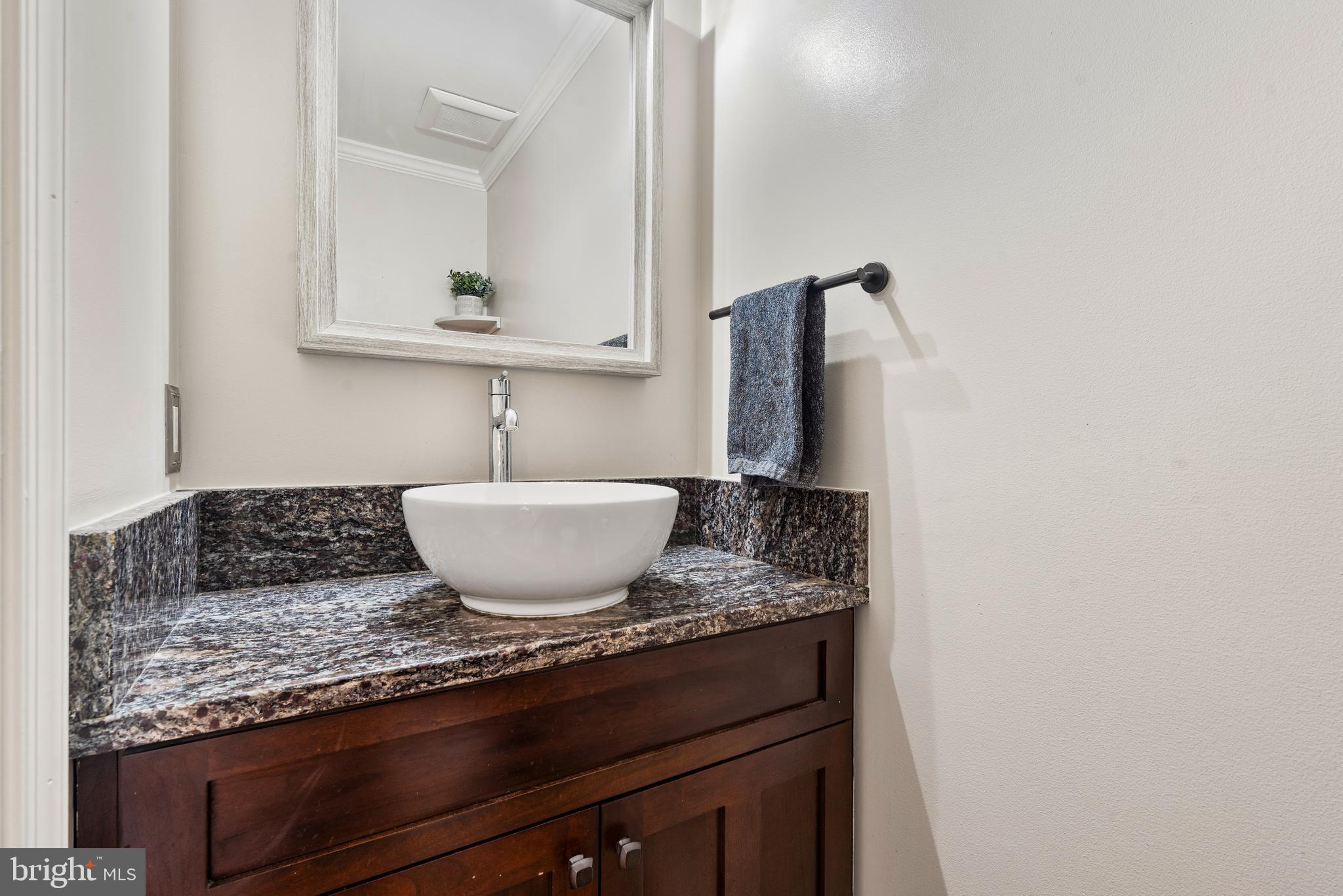 5210 HAYLOFT COURT