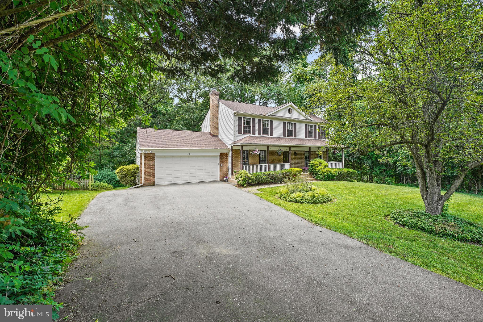 204 STONEGATE DRIVE