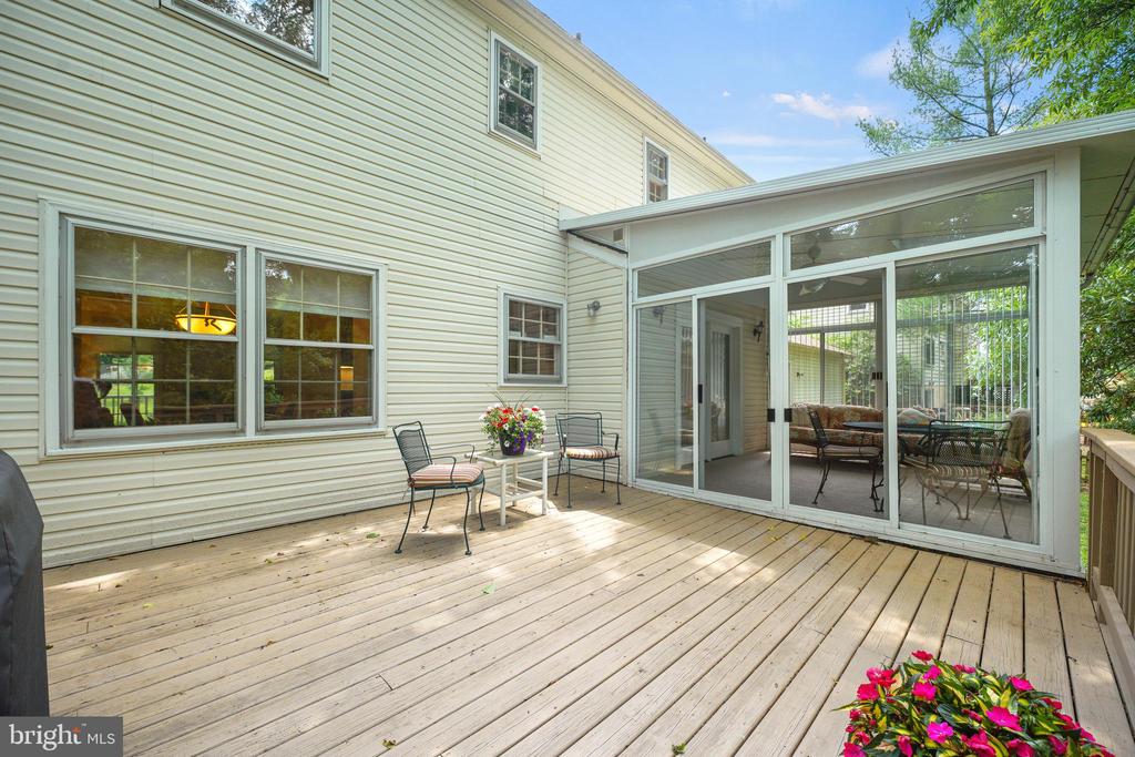 204 STONEGATE DRIVE