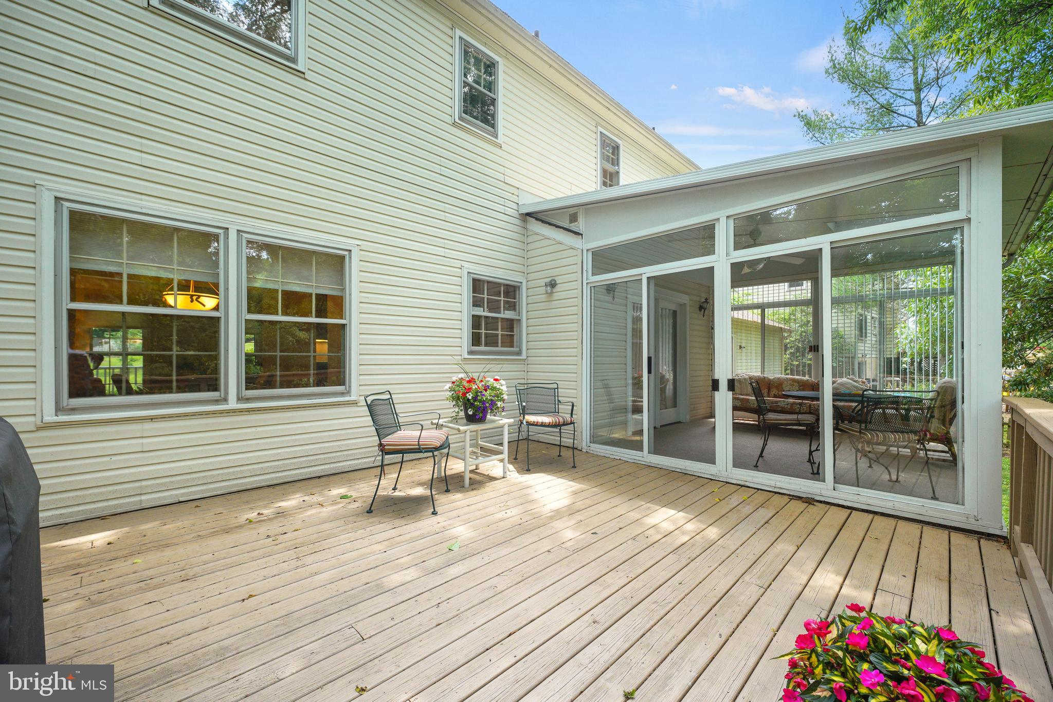 204 STONEGATE DRIVE