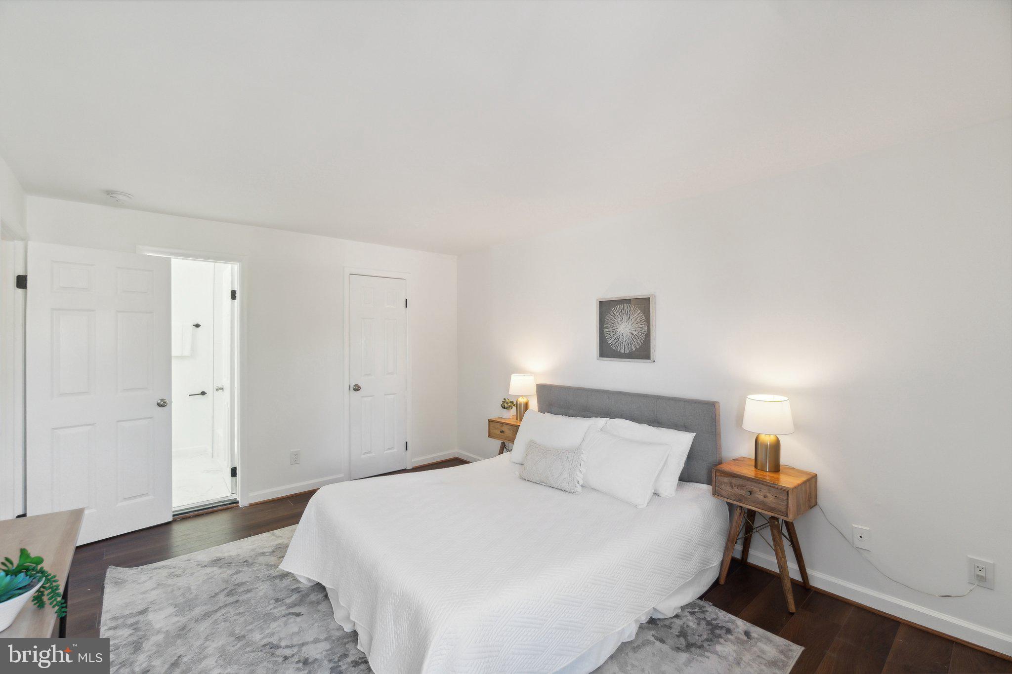 10136 LITTLE POND PLACE 6