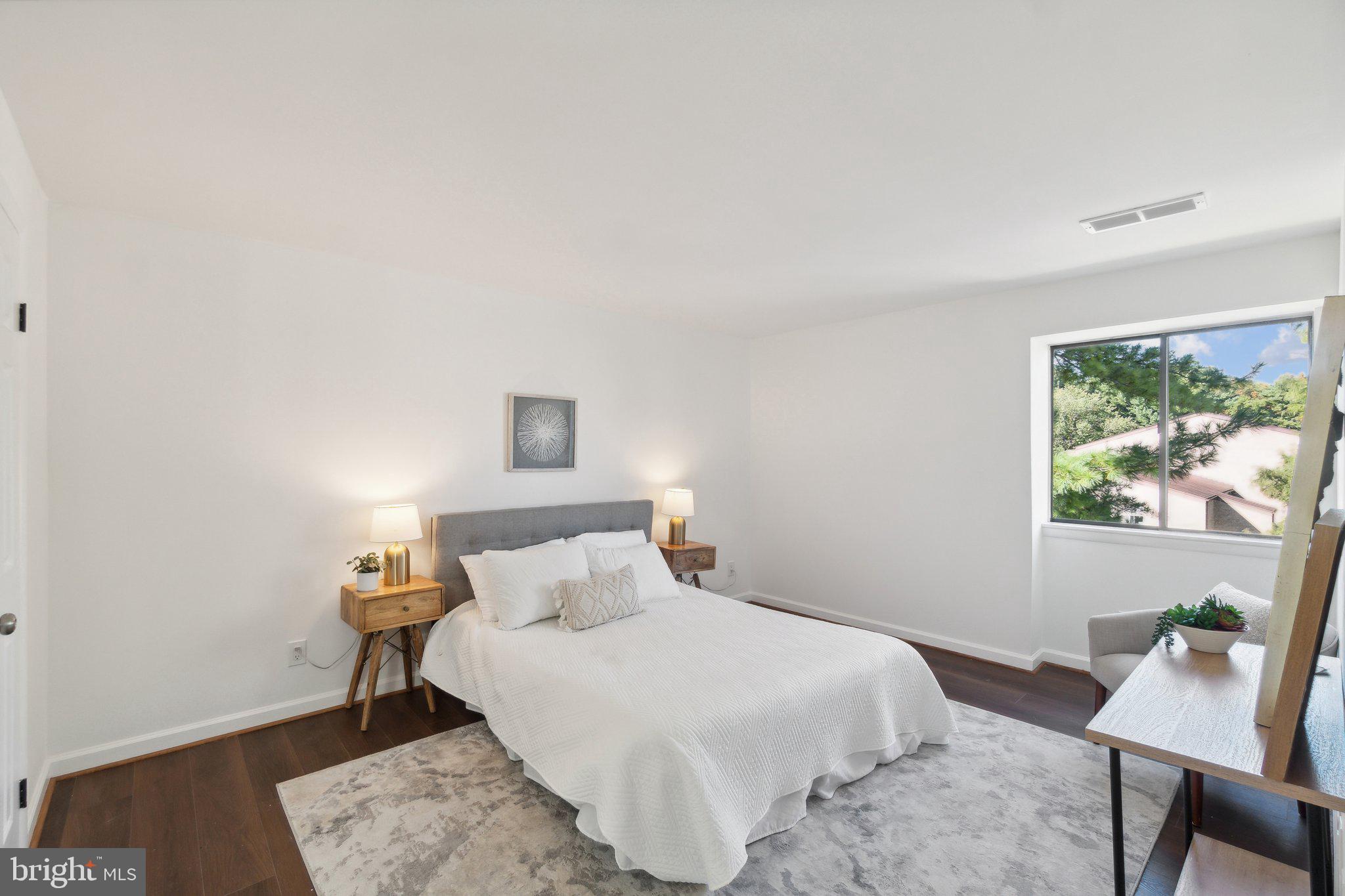 10136 LITTLE POND PLACE 6