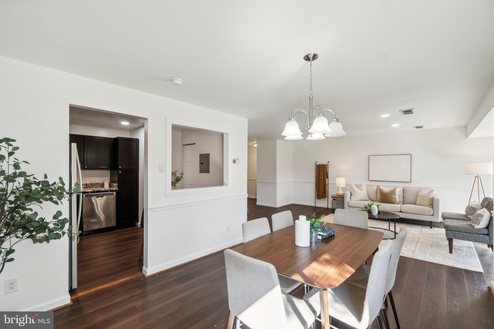 10136 LITTLE POND PLACE 6