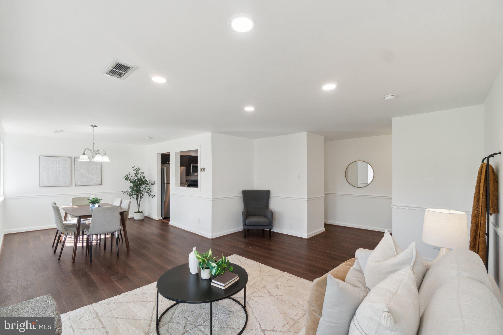 10136 LITTLE POND PLACE 6