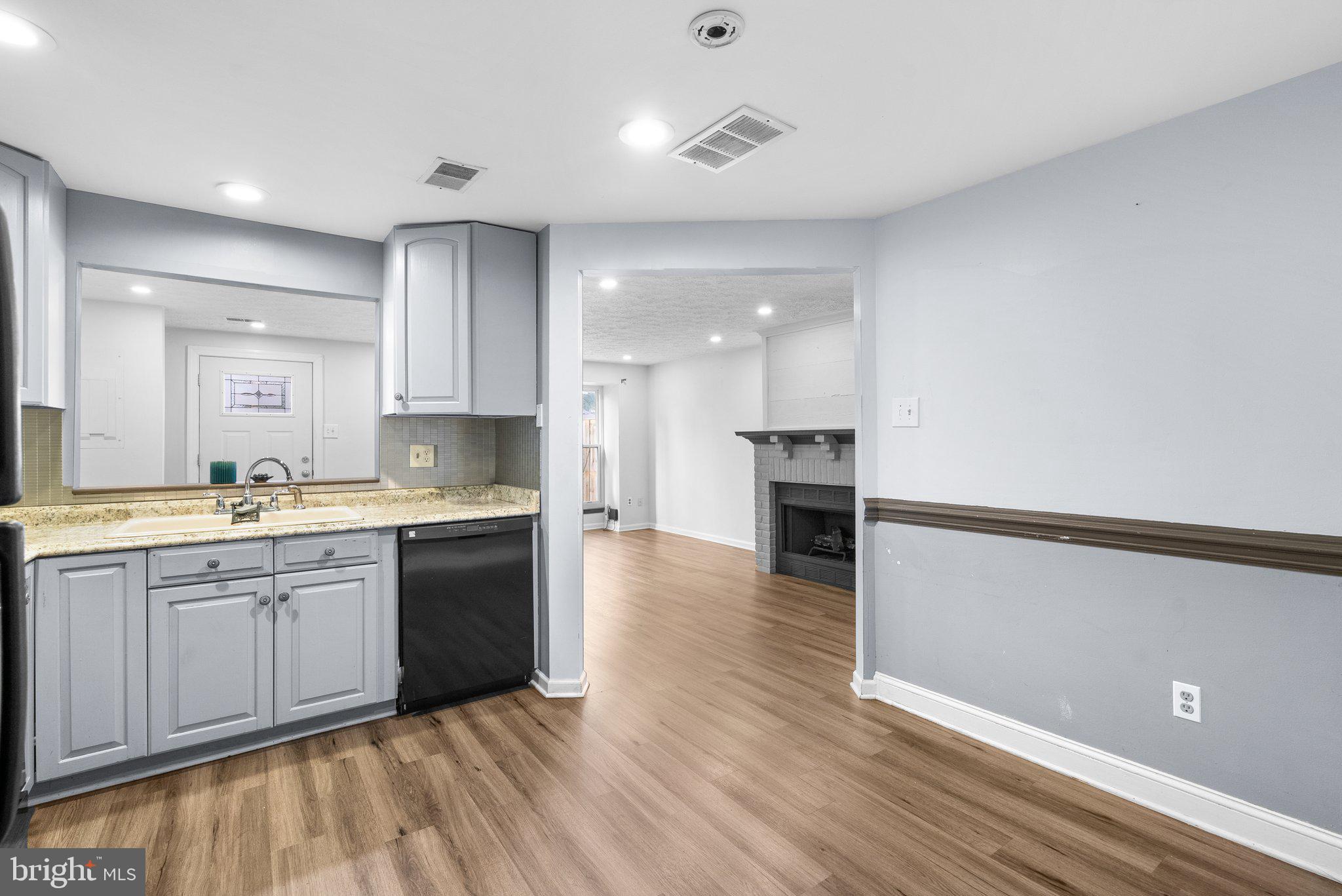 13609 DEMETRIAS WAY