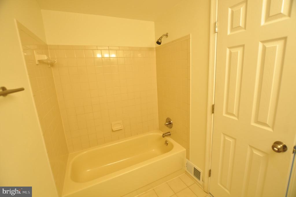 7421 BRENISH DRIVE