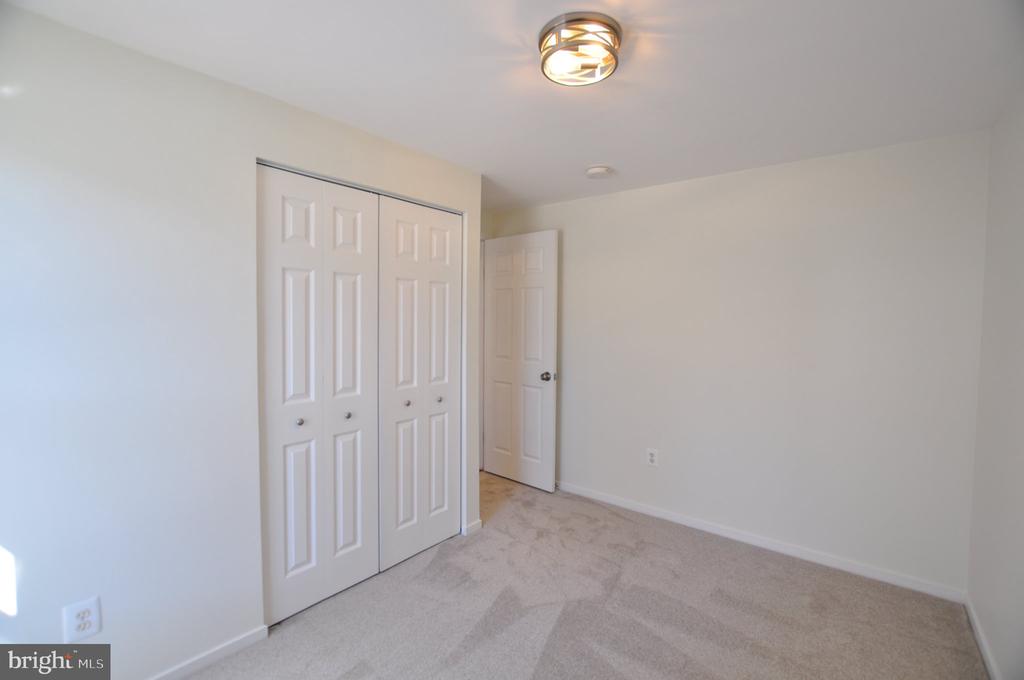 7421 BRENISH DRIVE