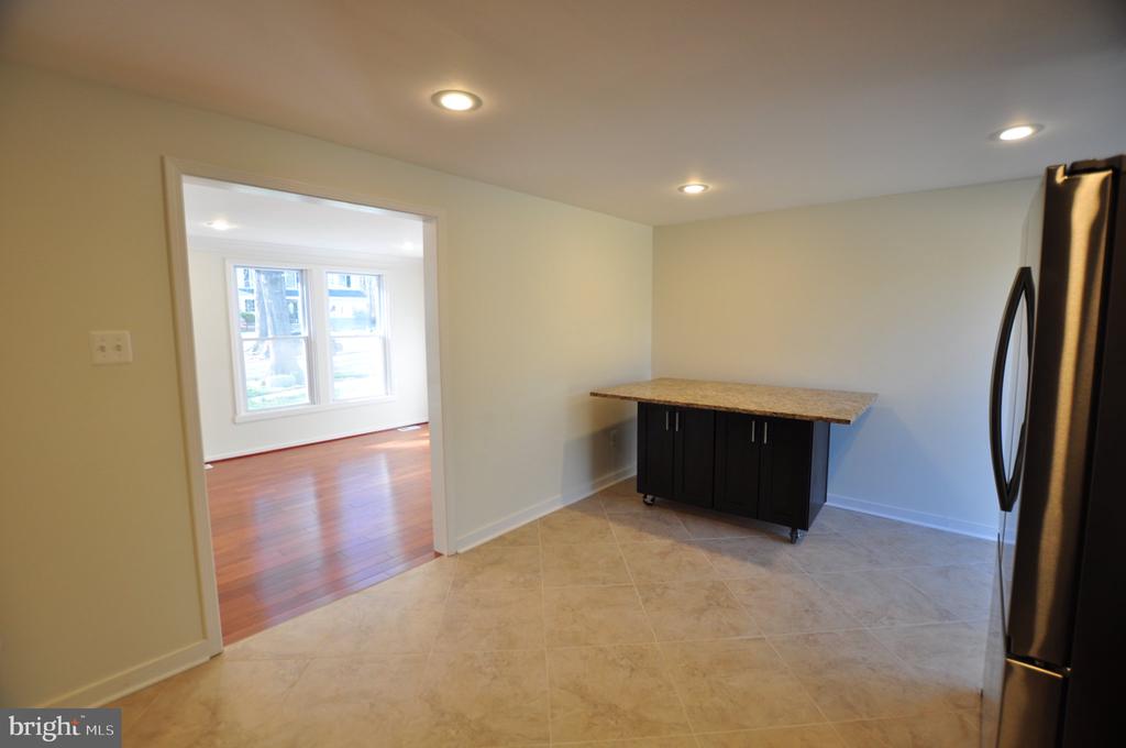 7421 BRENISH DRIVE
