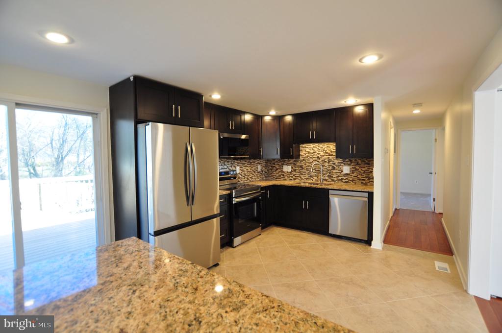 7421 BRENISH DRIVE