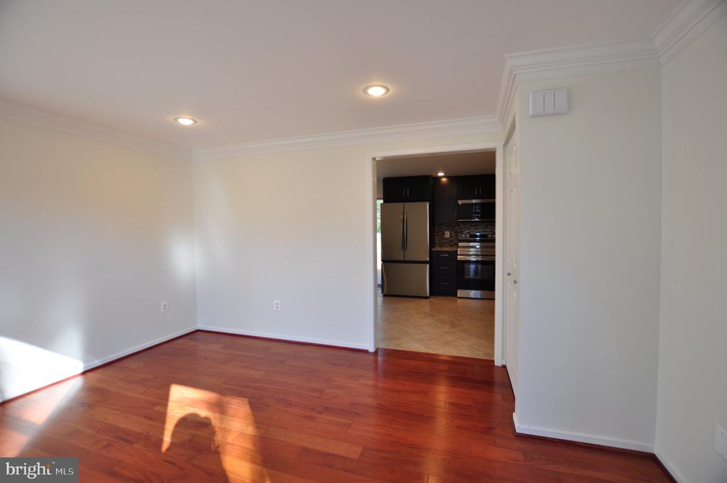 7421 BRENISH DRIVE