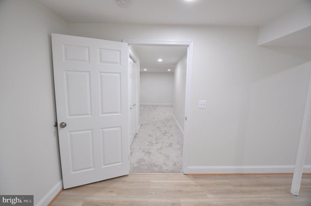 7421 BRENISH DRIVE