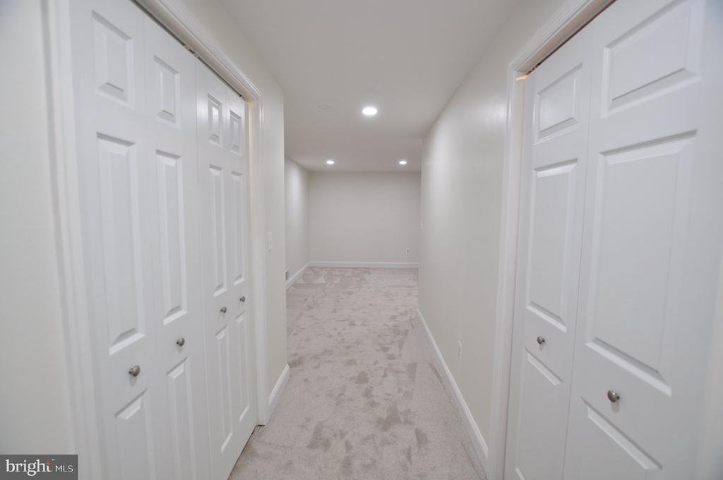 7421 BRENISH DRIVE