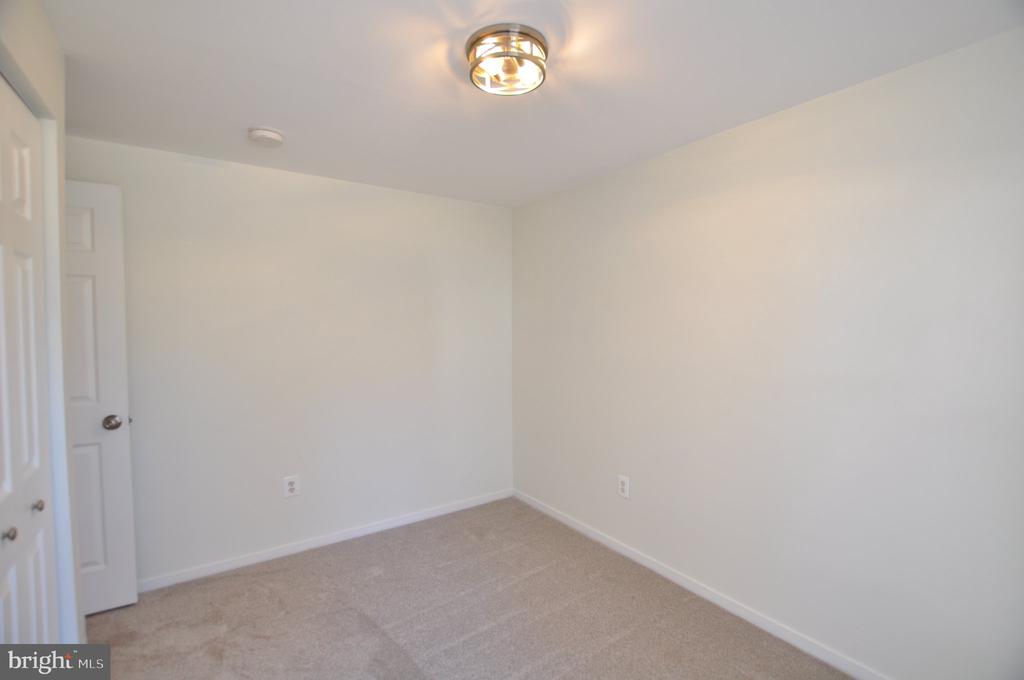 7421 BRENISH DRIVE