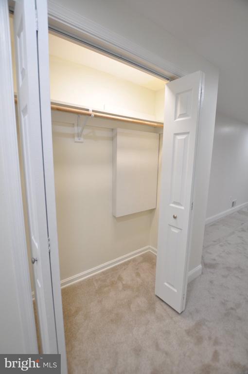 7421 BRENISH DRIVE