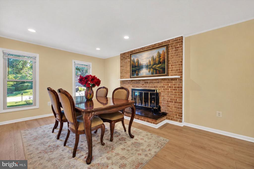 15108 WINESAP DR