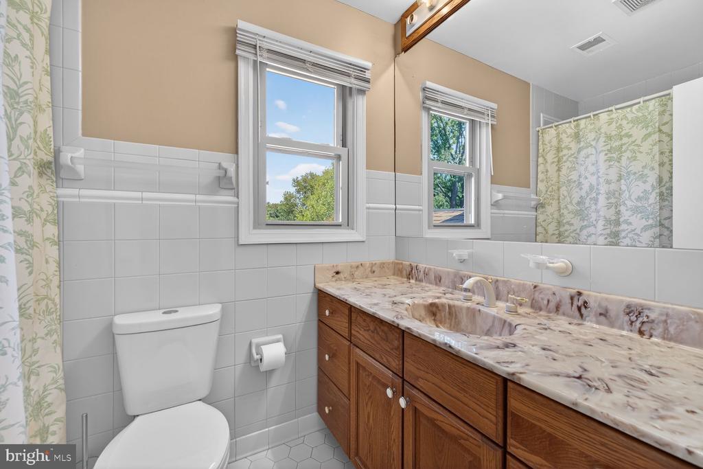 15108 WINESAP DR