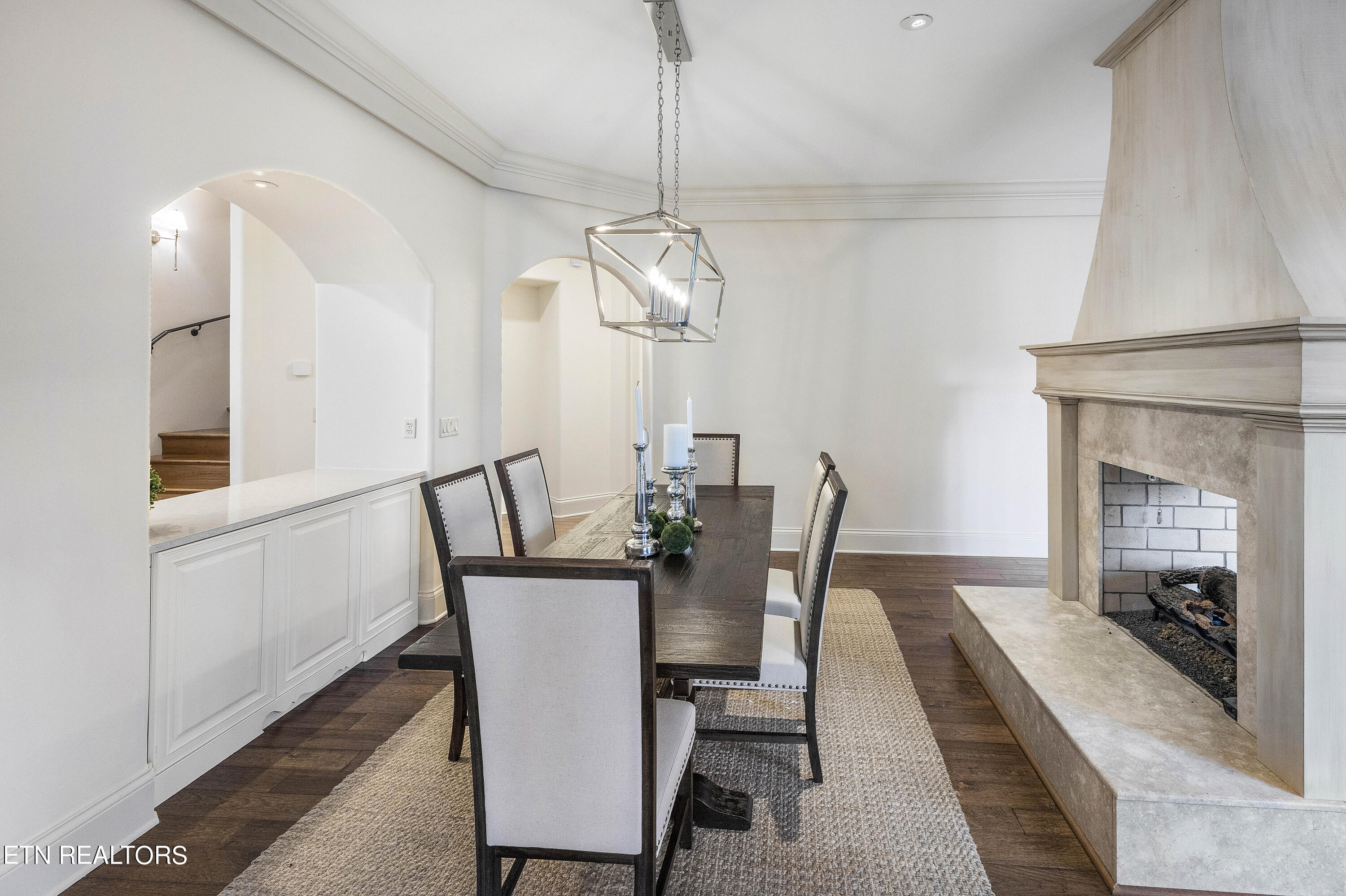 9300 Hidden Green Lane