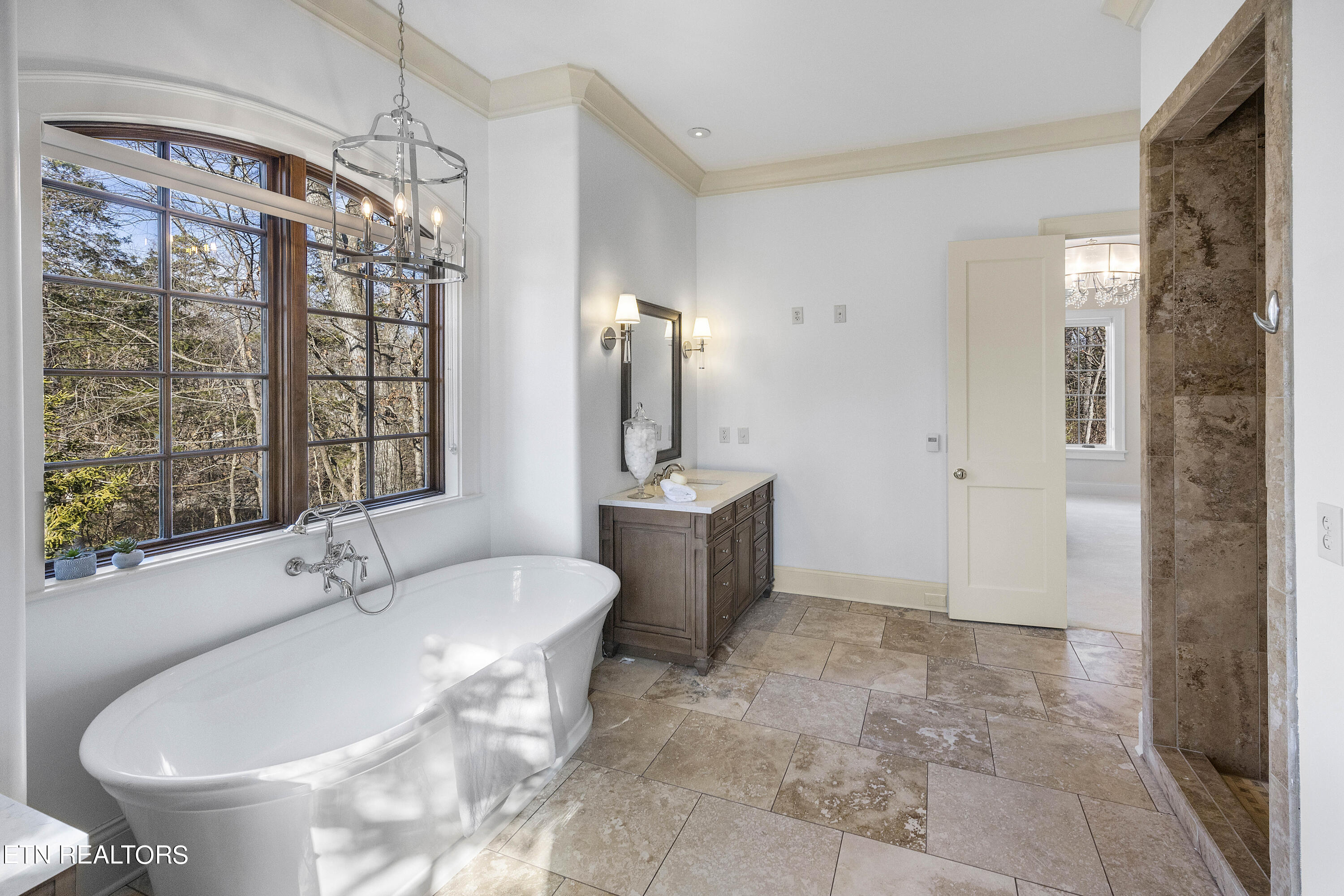 9300 Hidden Green Lane