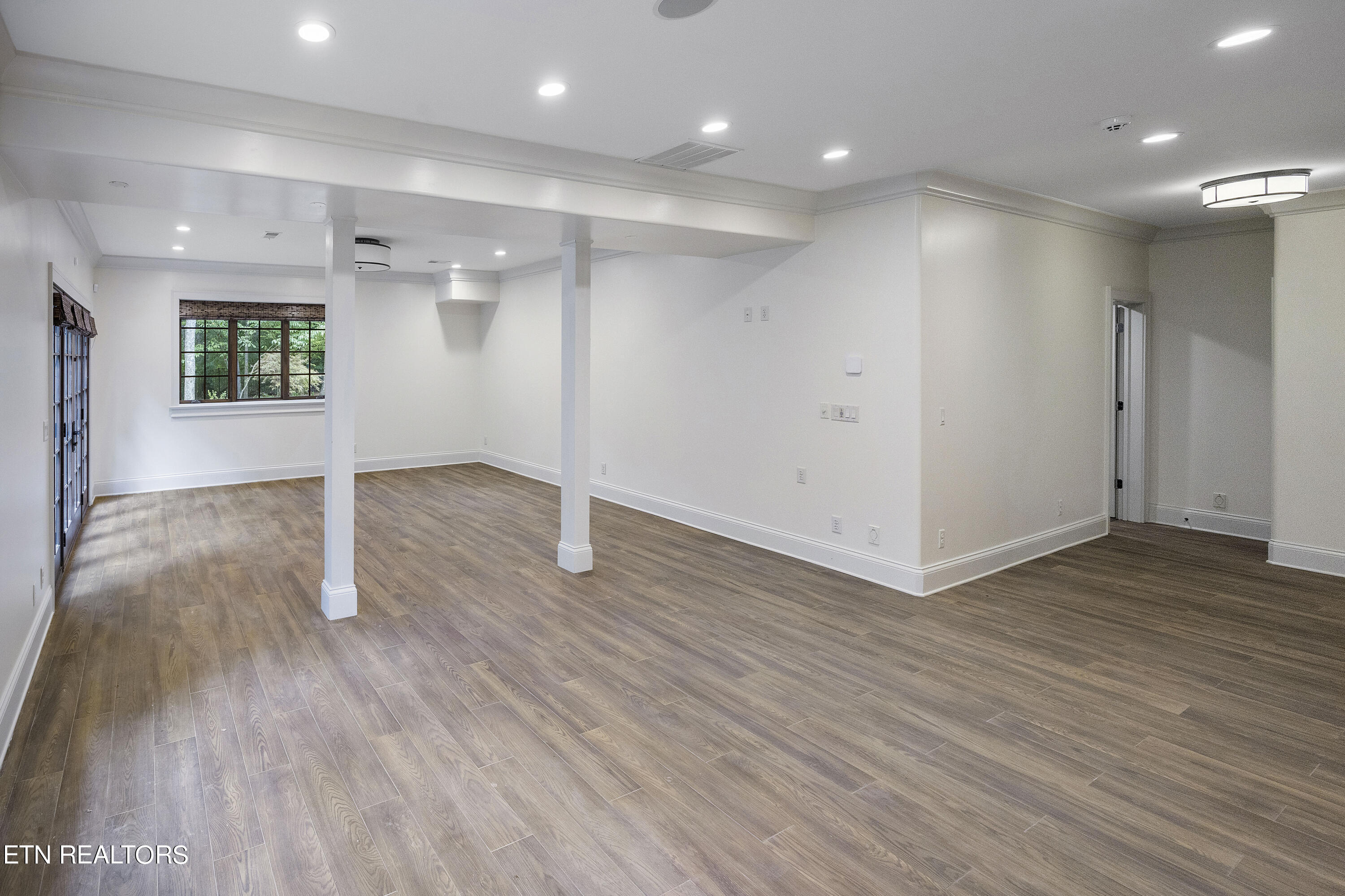 9300 Hidden Green Lane