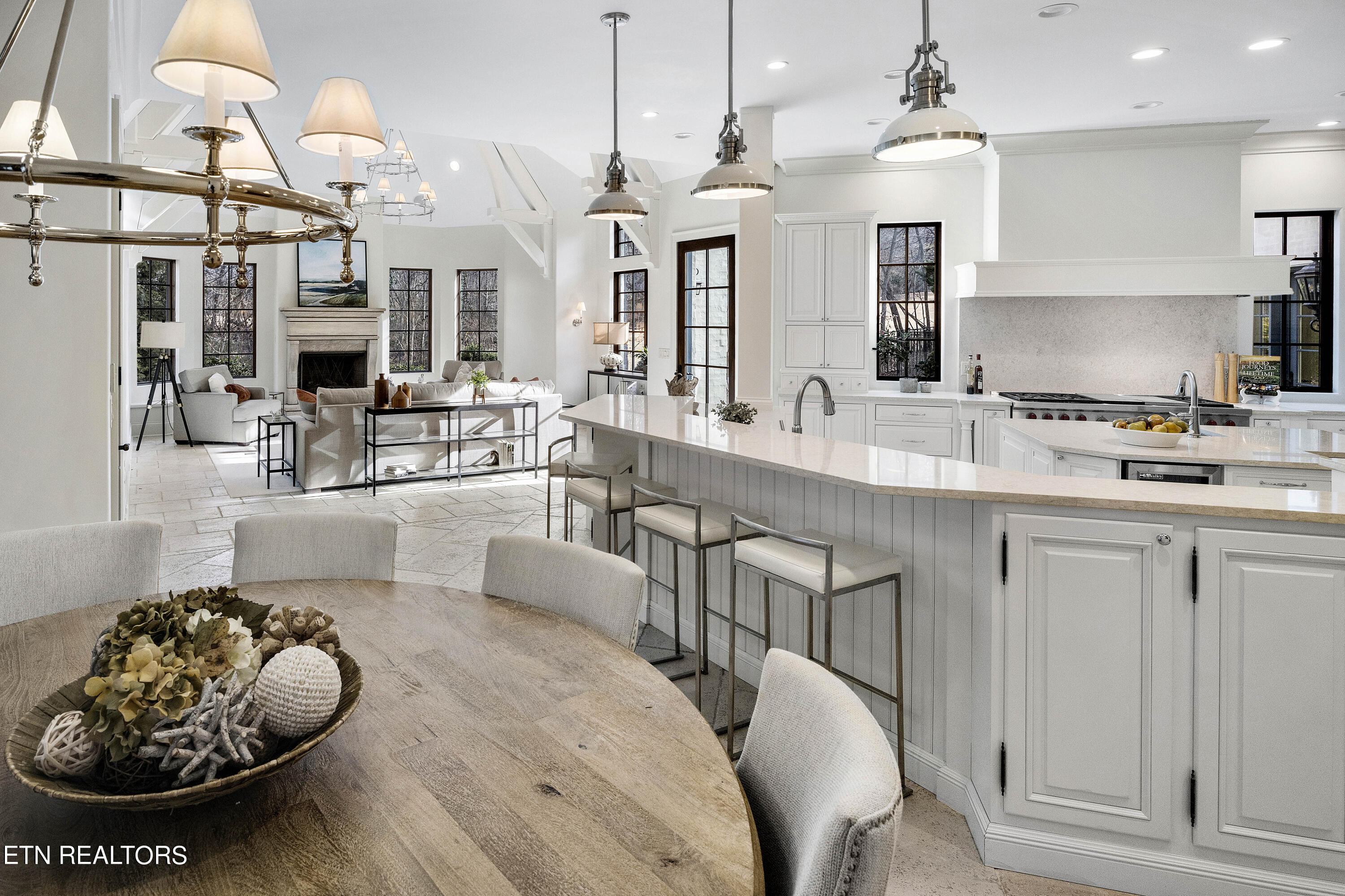 9300 Hidden Green Lane