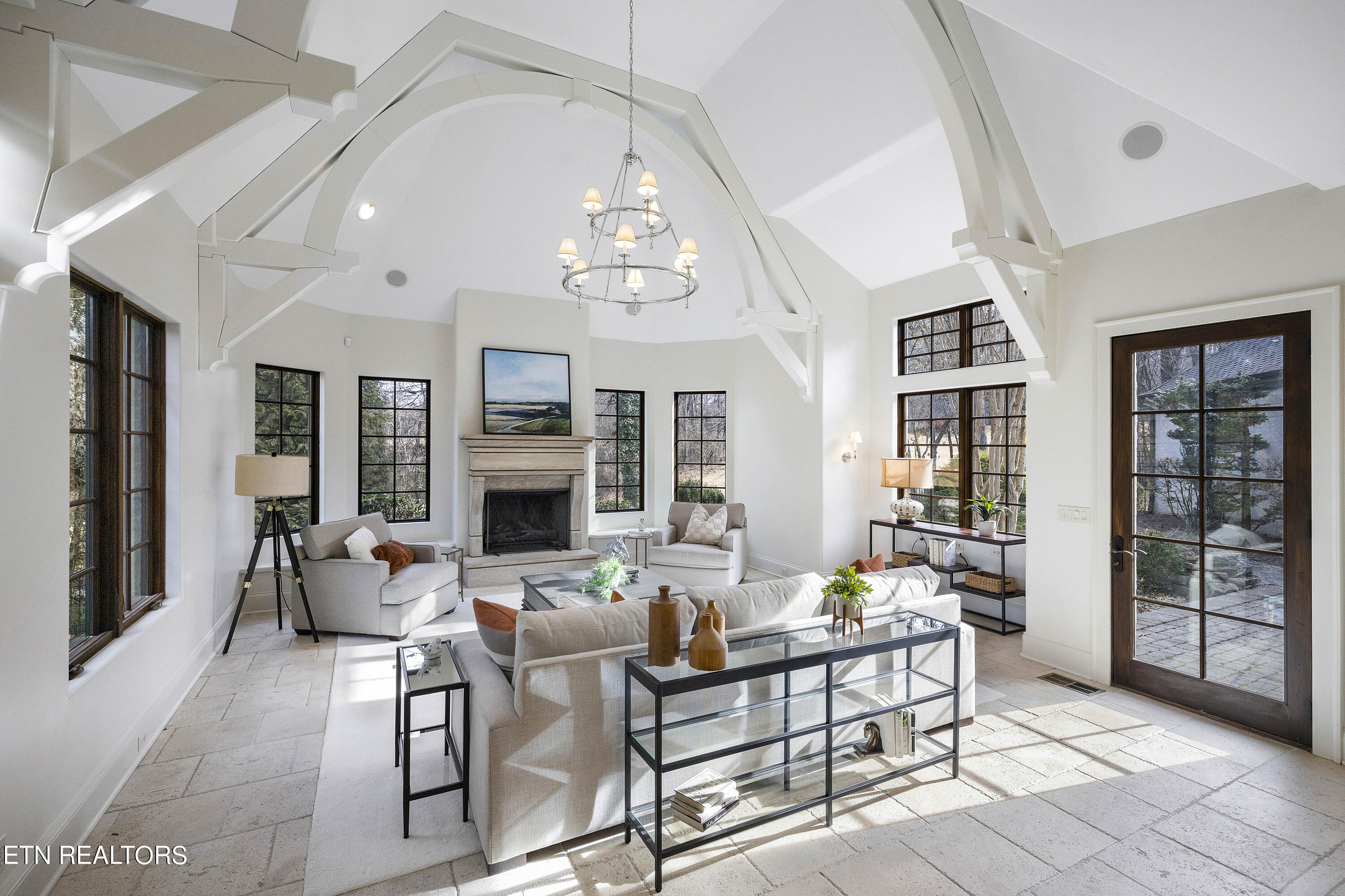 9300 Hidden Green Lane