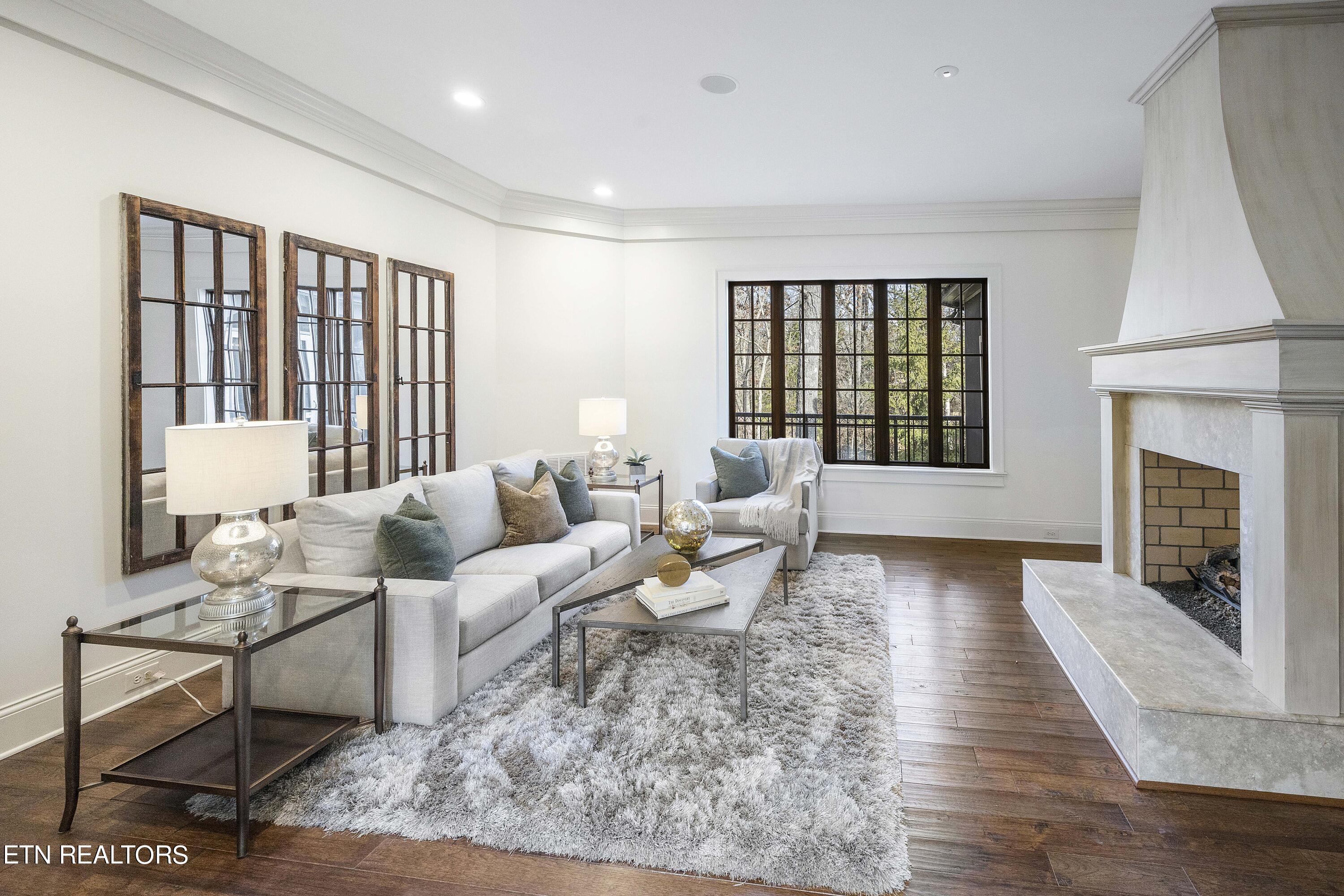 9300 Hidden Green Lane