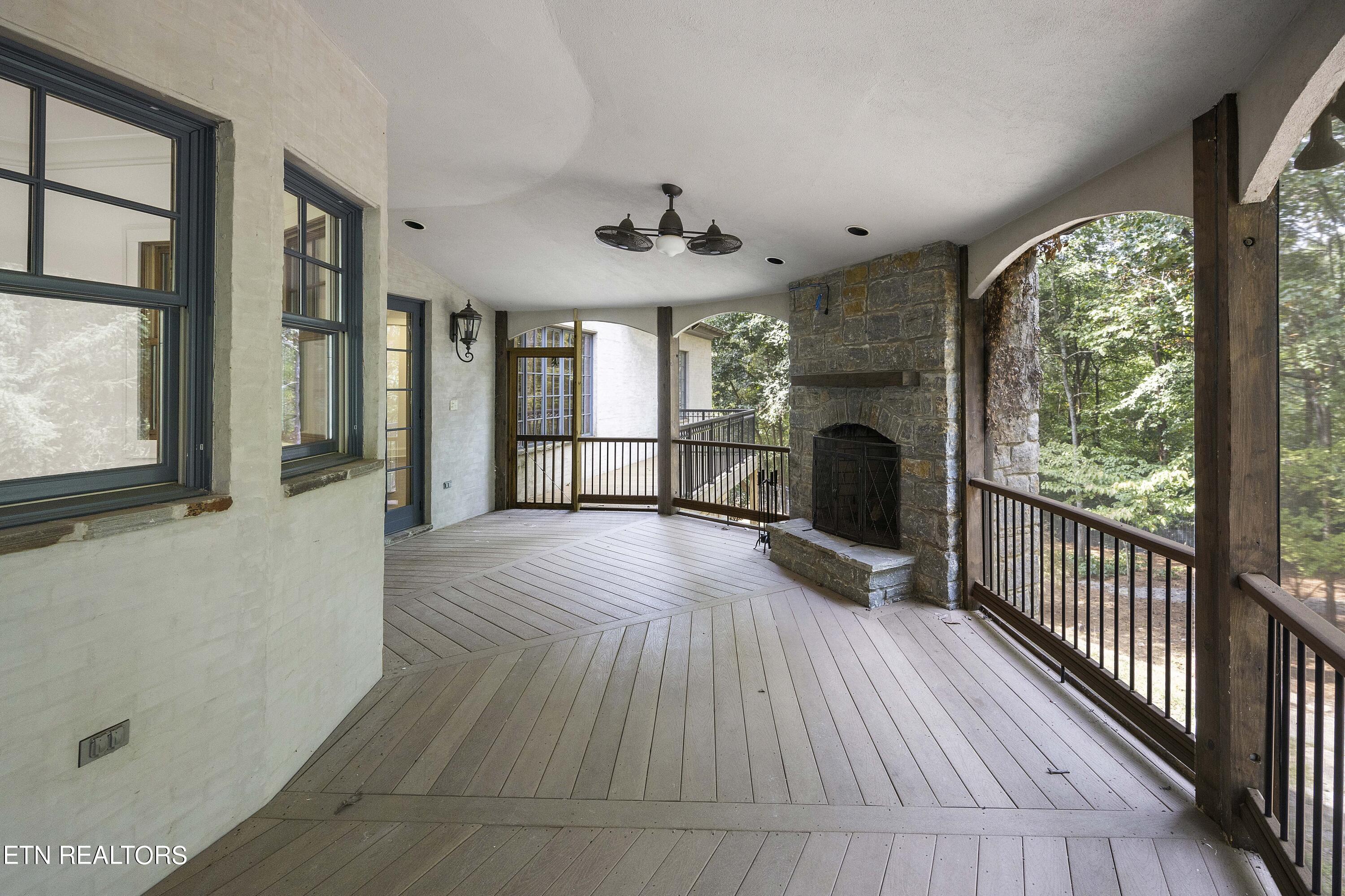 9300 Hidden Green Lane