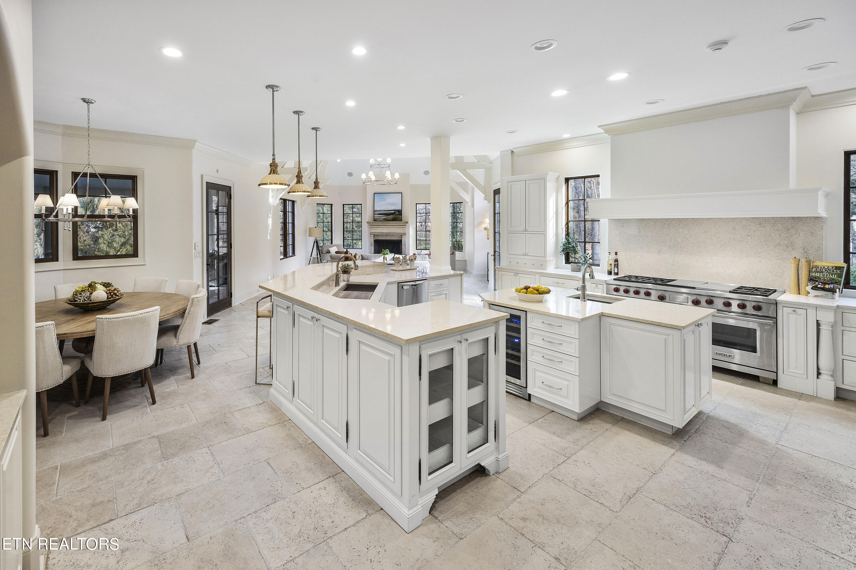 9300 Hidden Green Lane