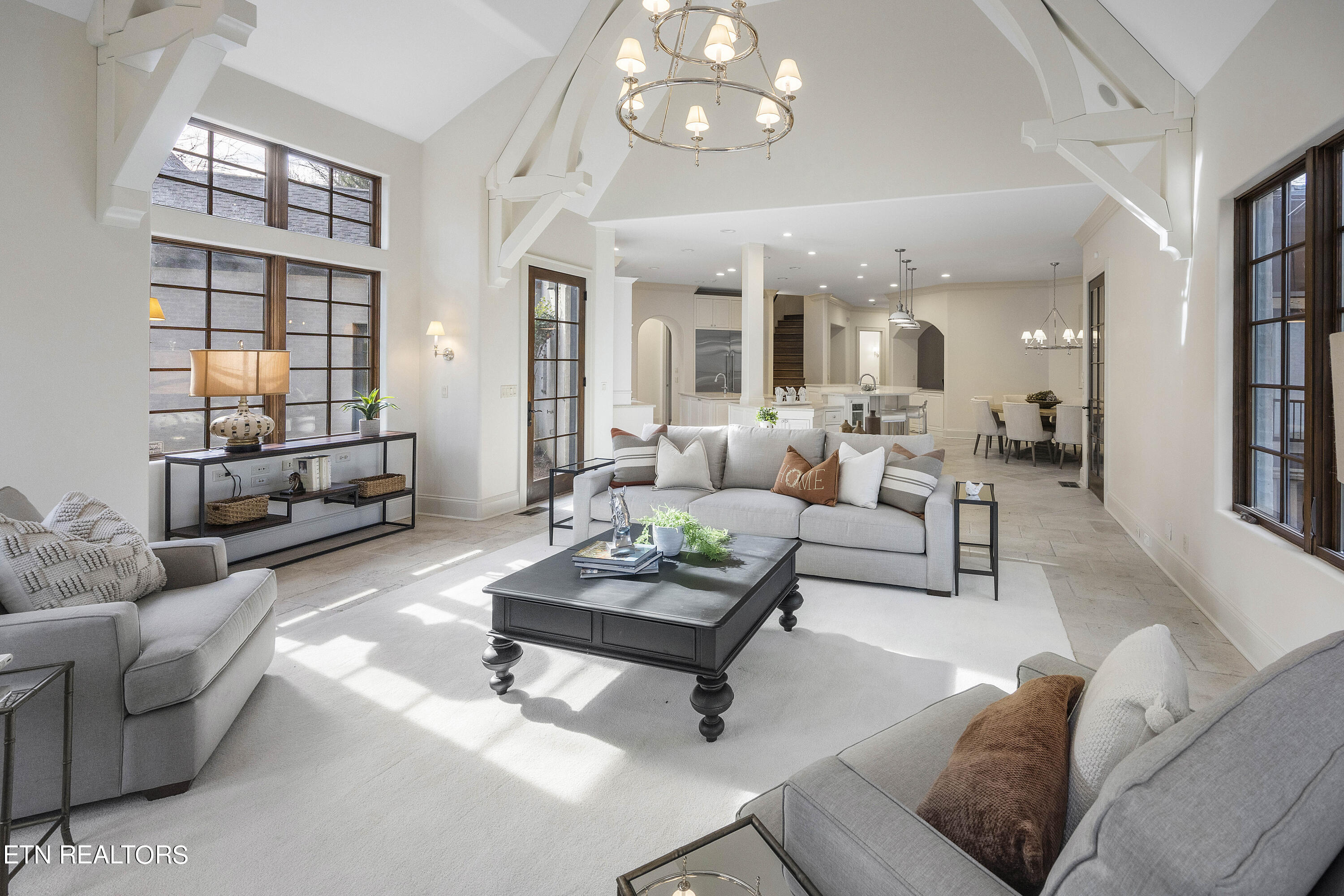 9300 Hidden Green Lane