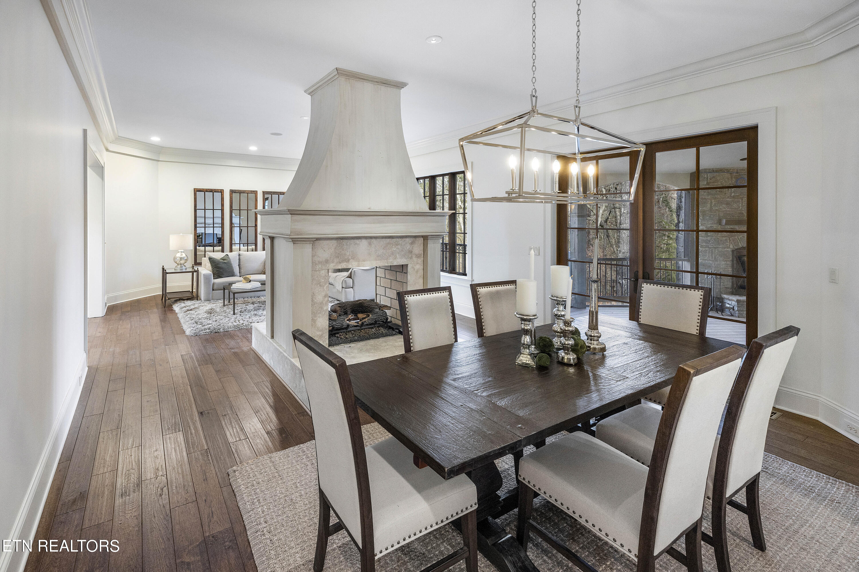 9300 Hidden Green Lane