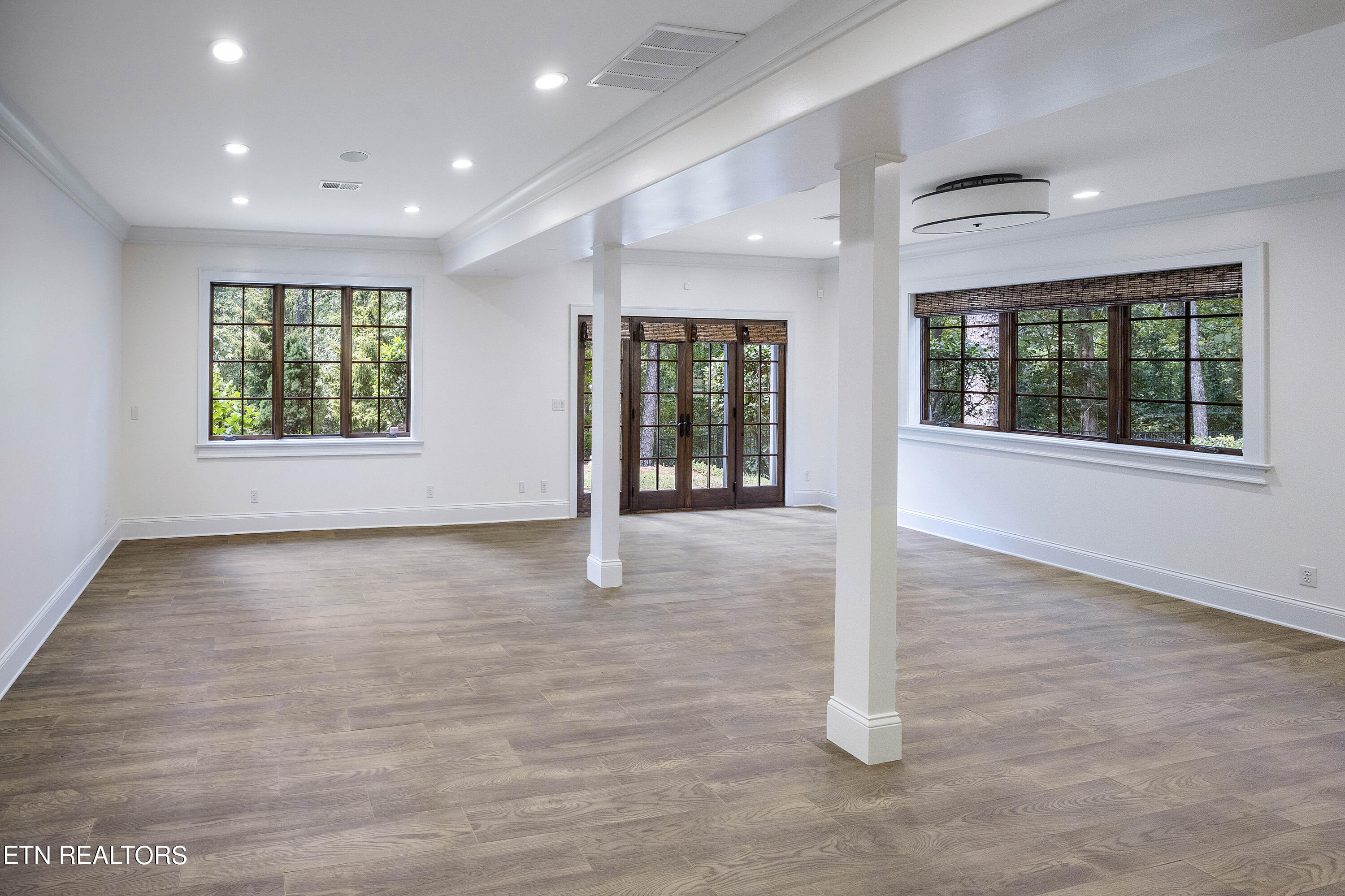 9300 Hidden Green Lane