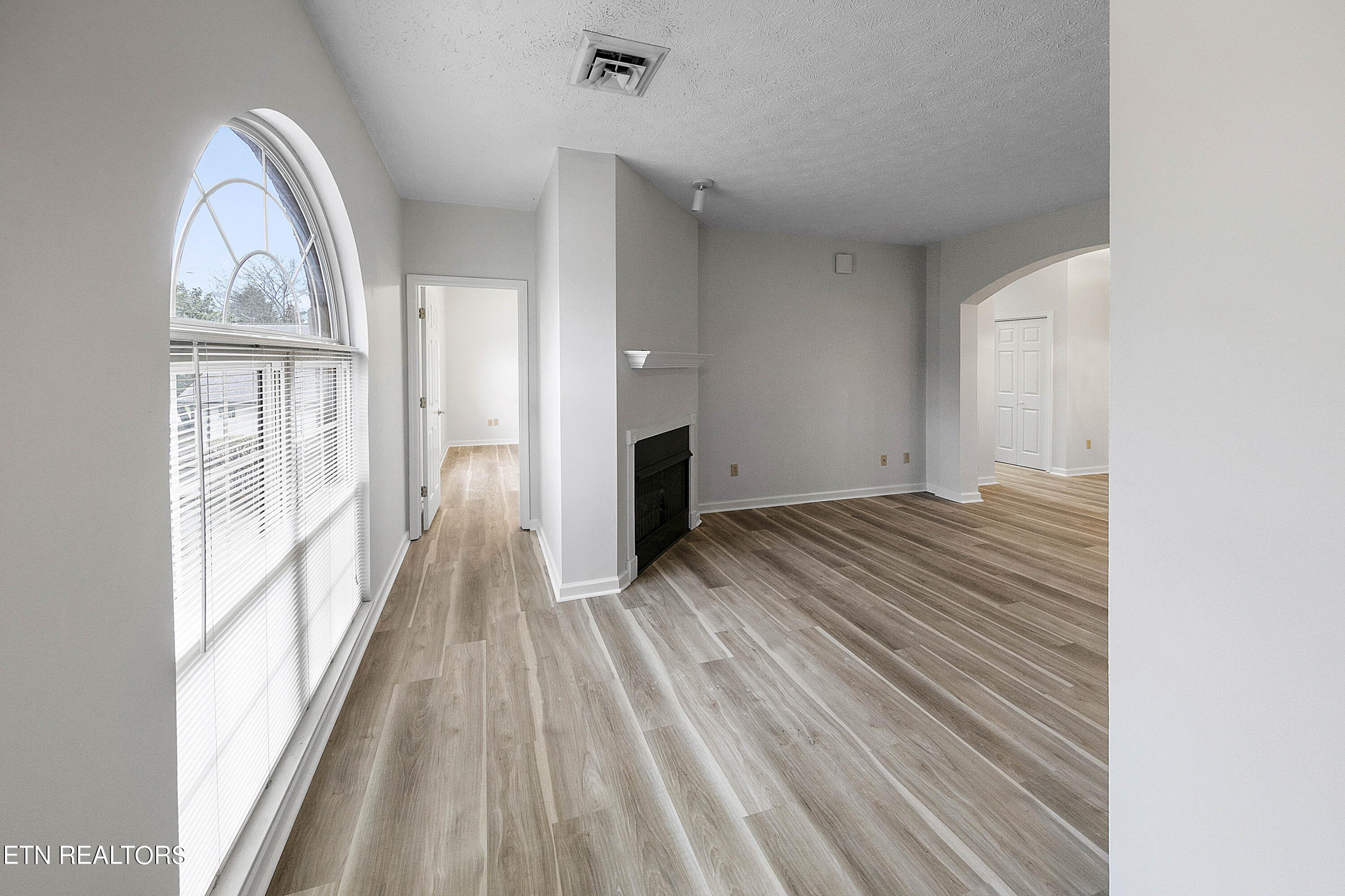 4805 Lyons View Pike, 301