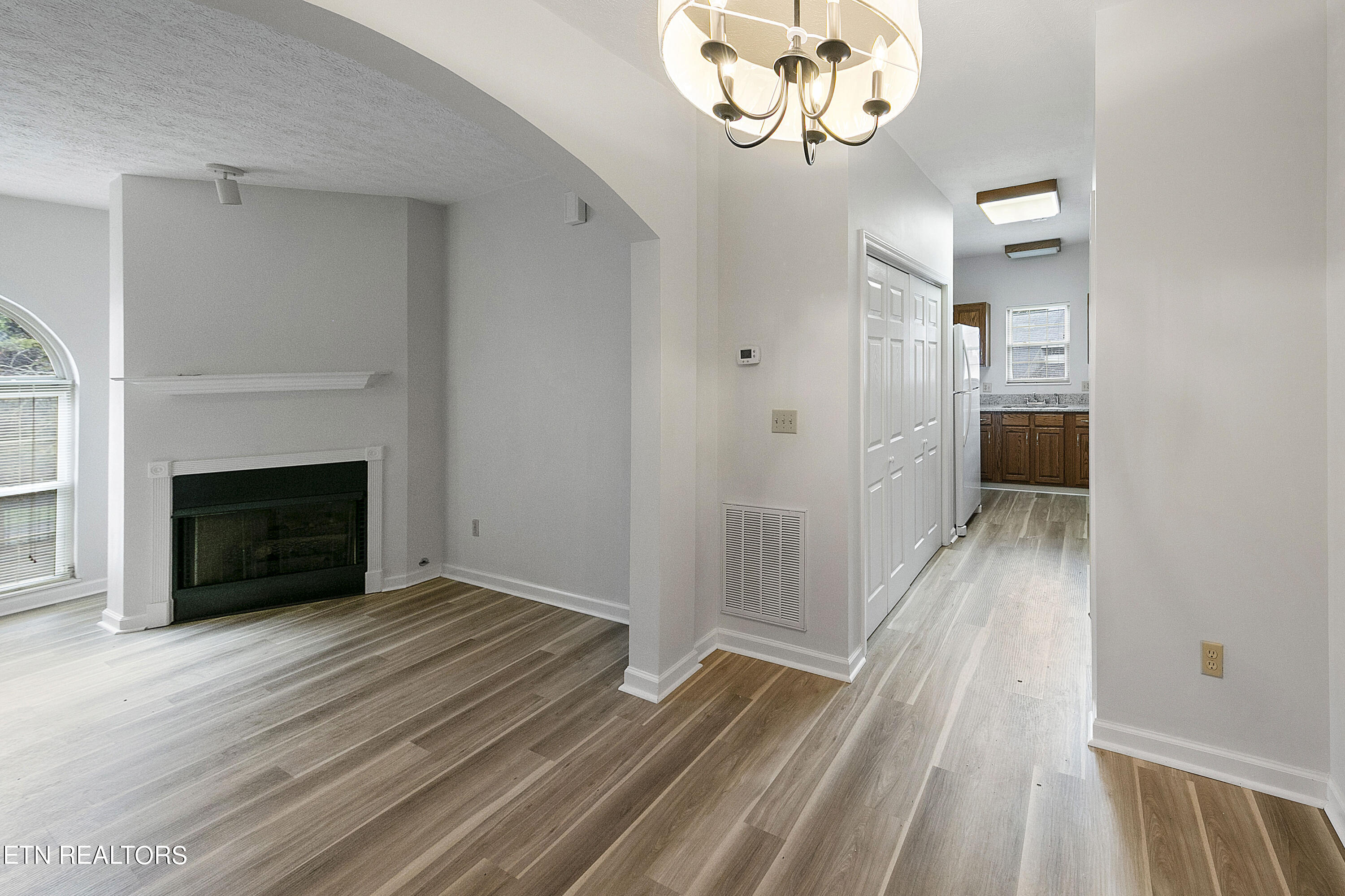 4805 Lyons View Pike, 301