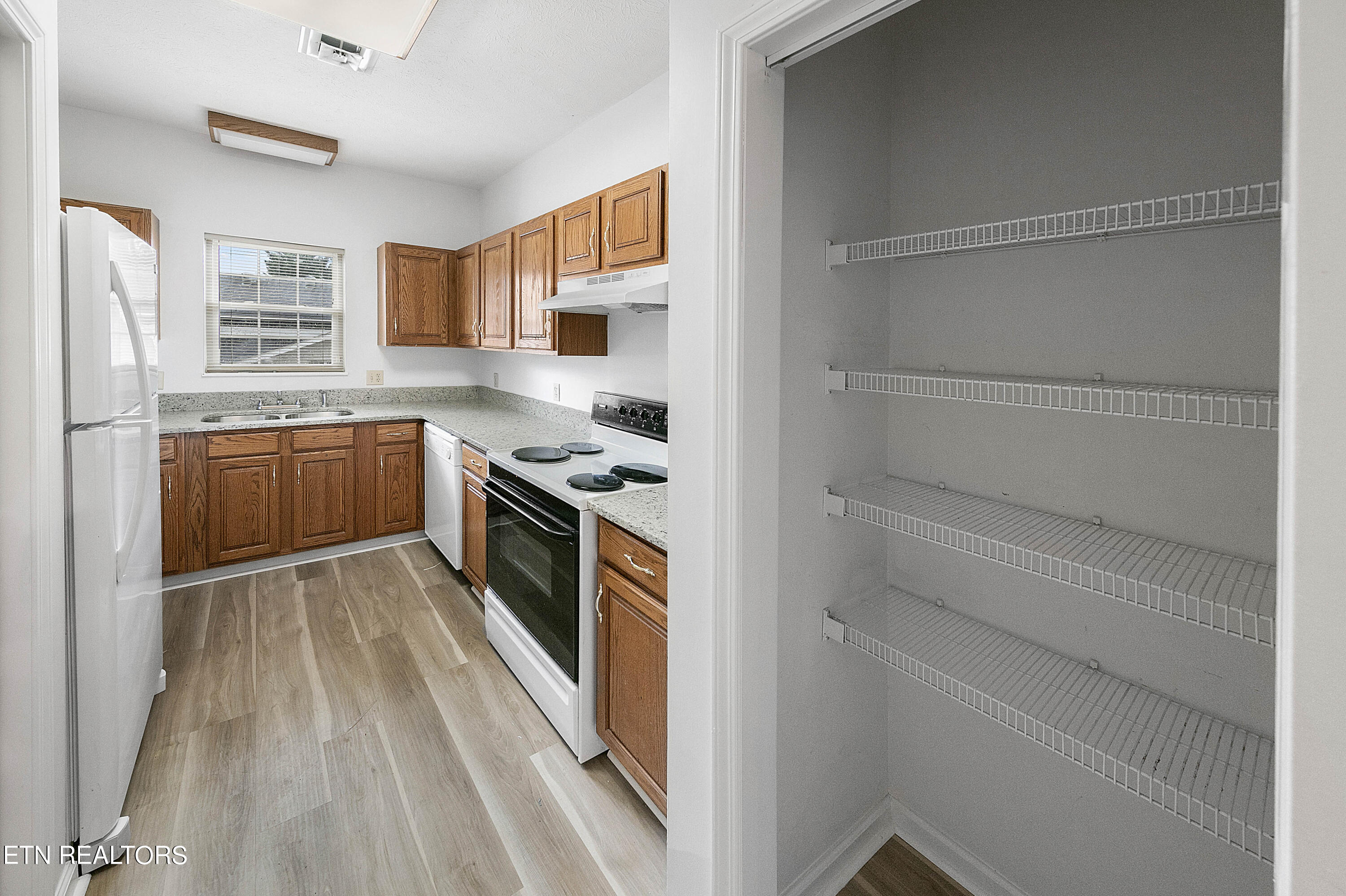 4805 Lyons View Pike, 301