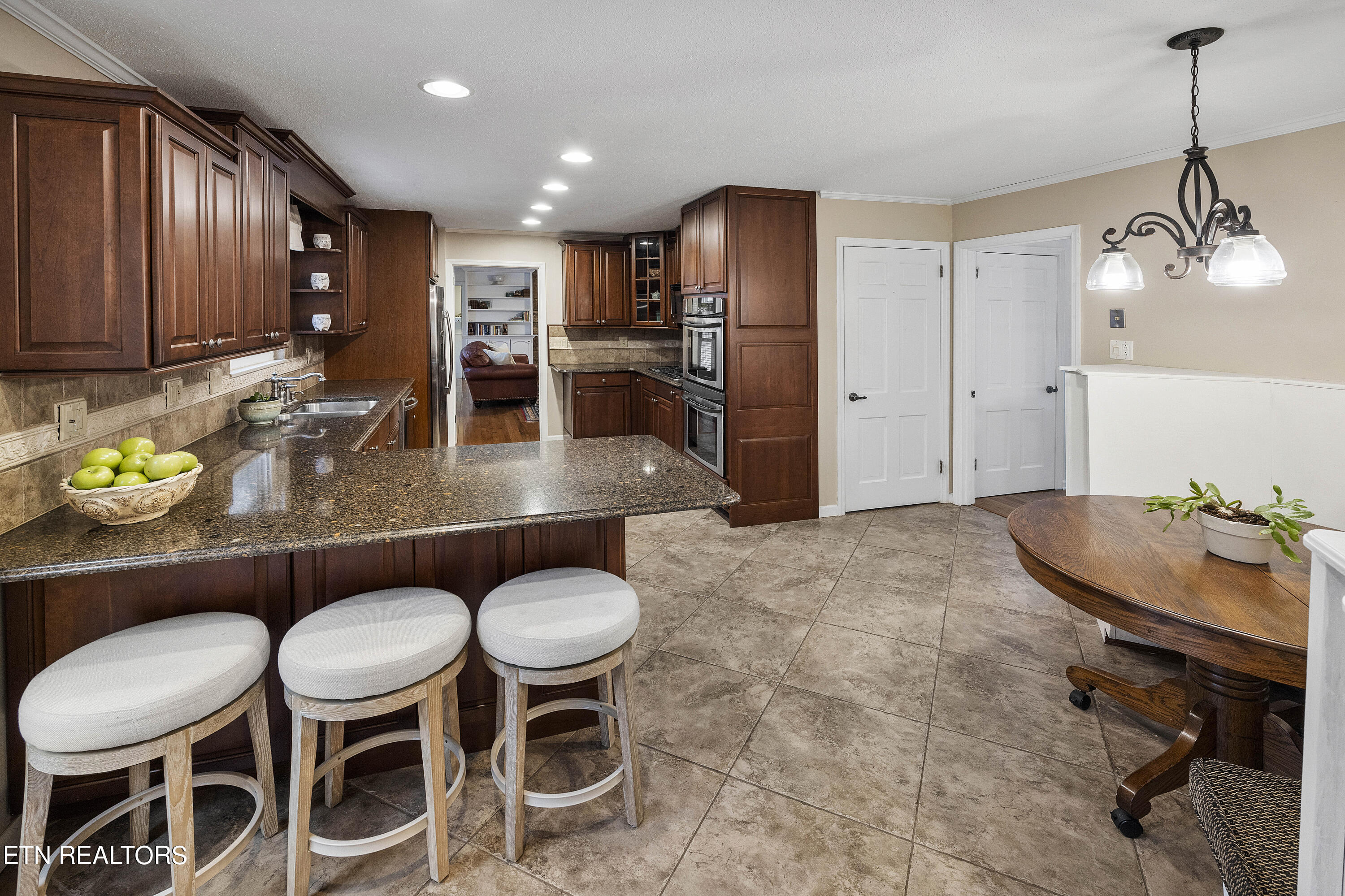 1708 Cove Creek Lane