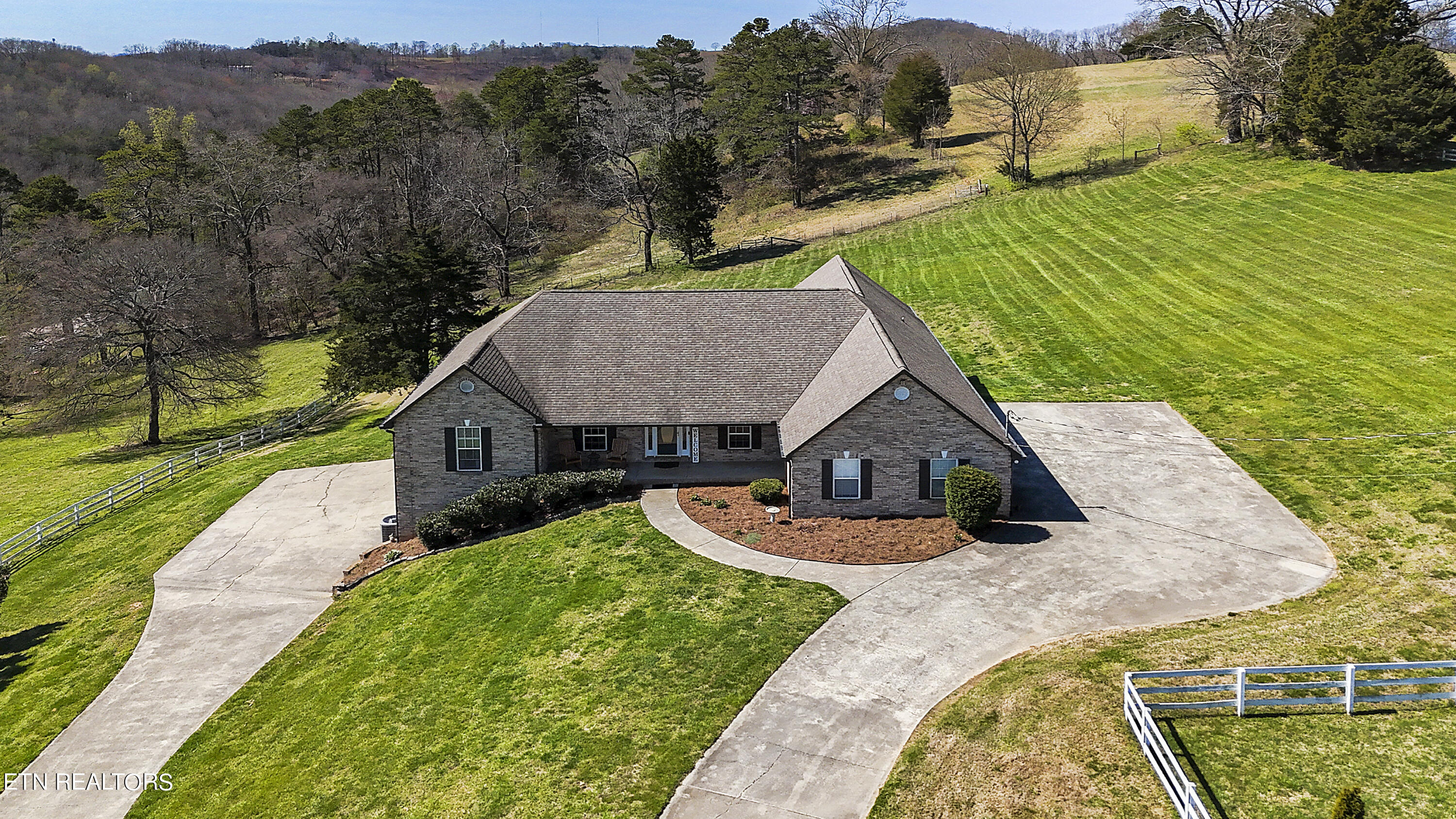 1936 Scenic Meadow Way