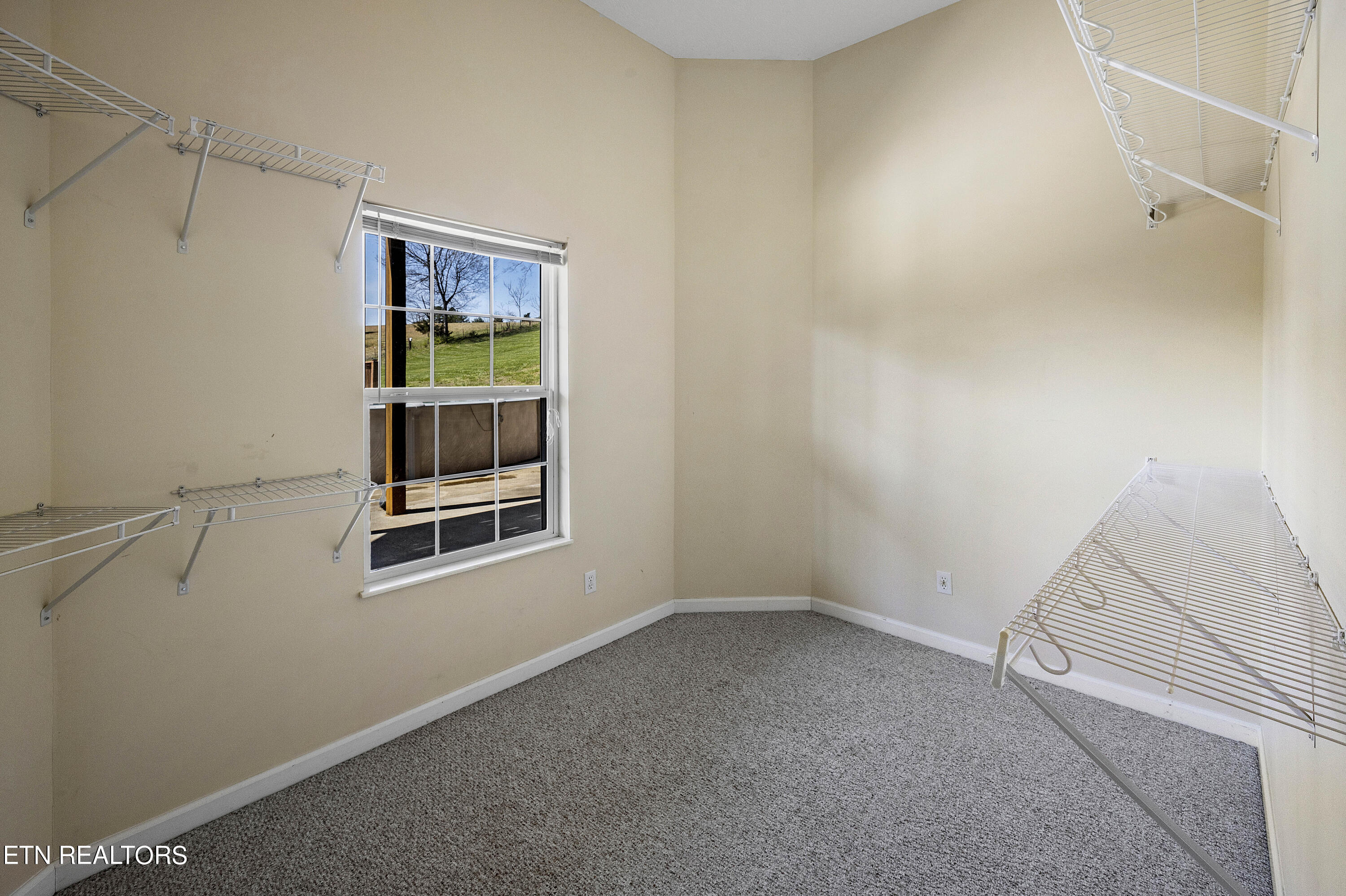 1936 Scenic Meadow Way