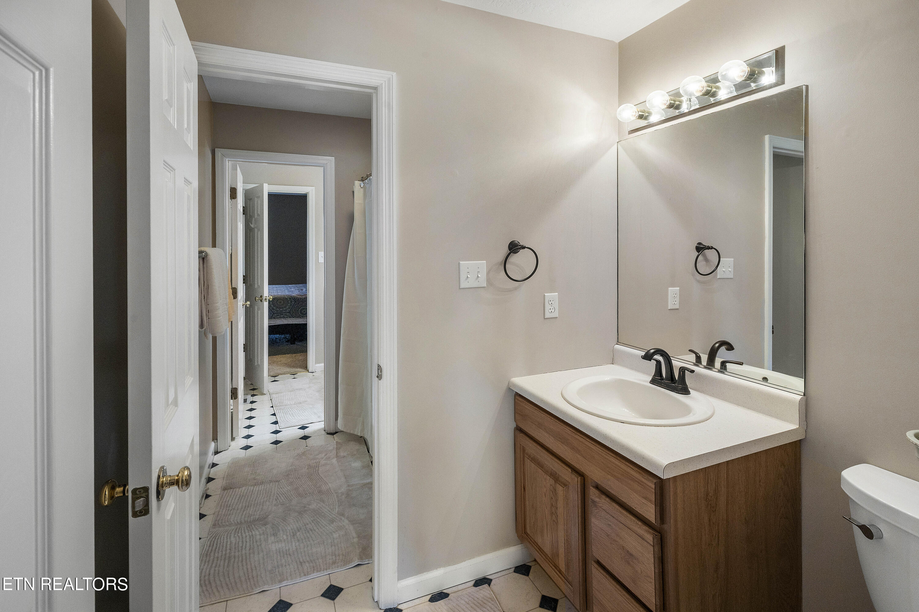 1936 Scenic Meadow Way