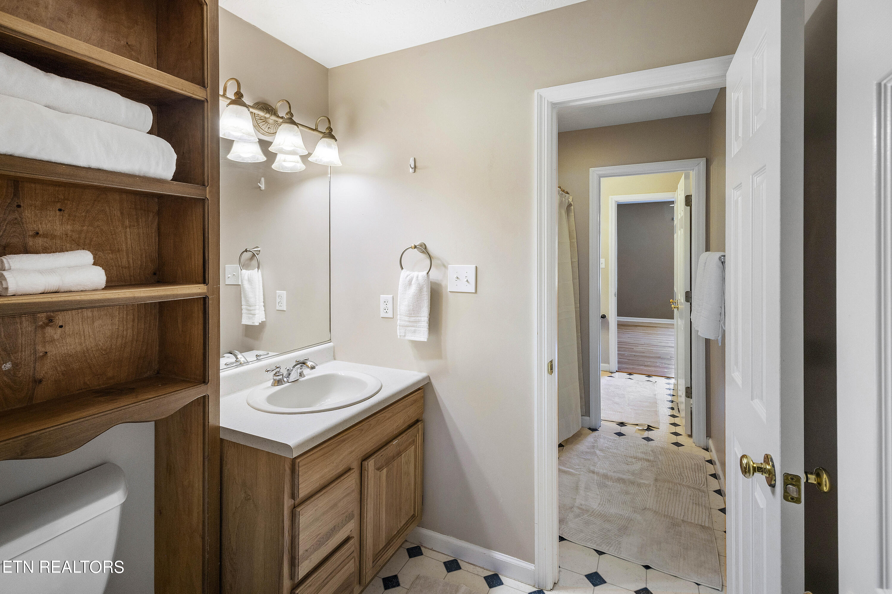 1936 Scenic Meadow Way