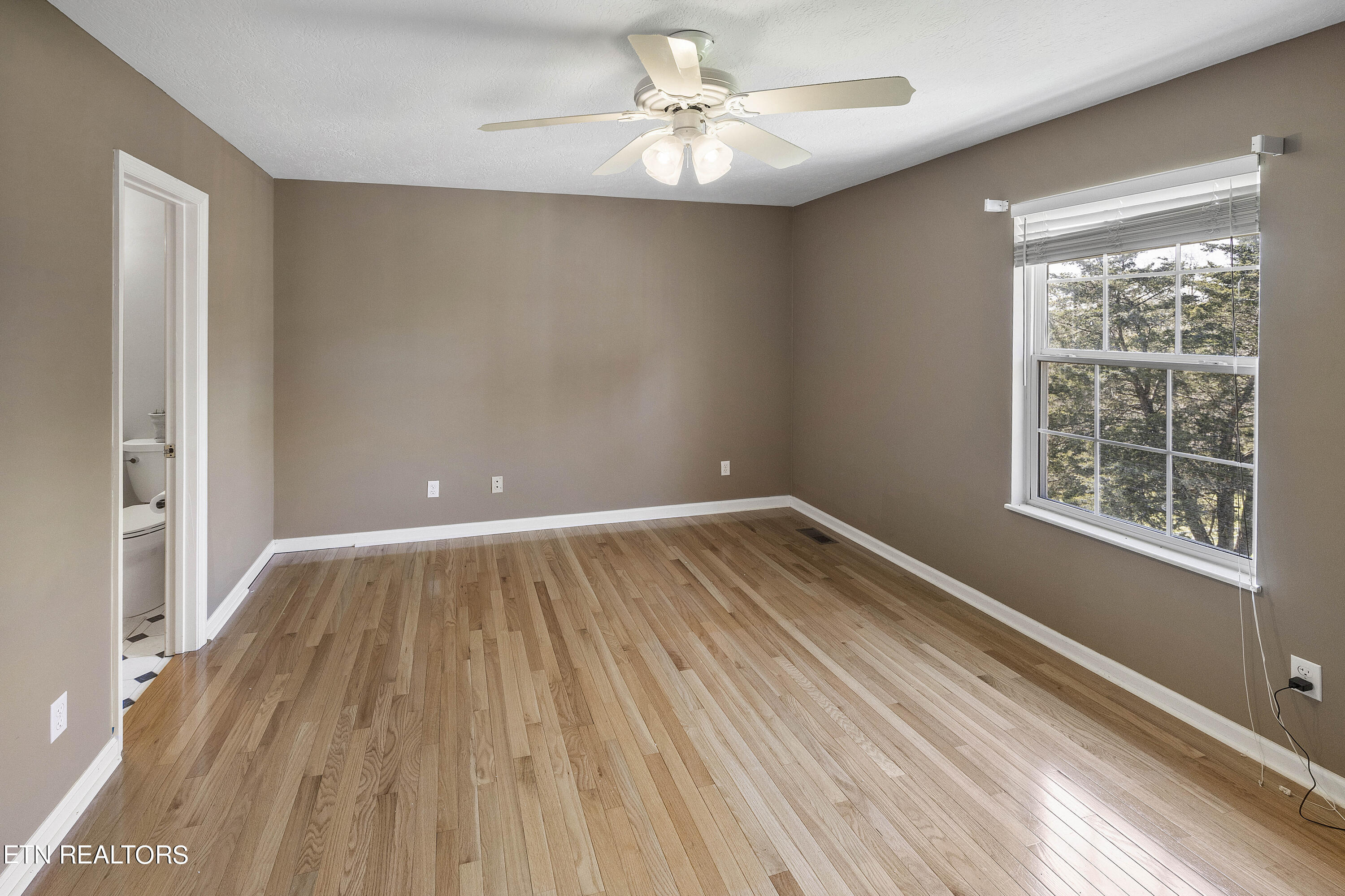 1936 Scenic Meadow Way