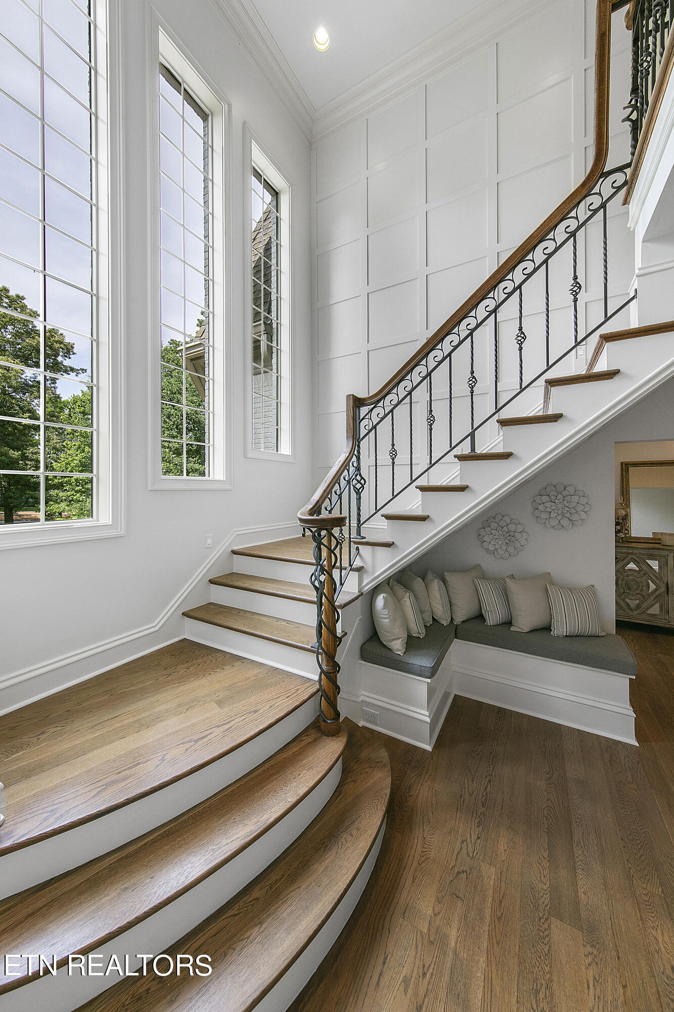 5363 Bent River Blvd