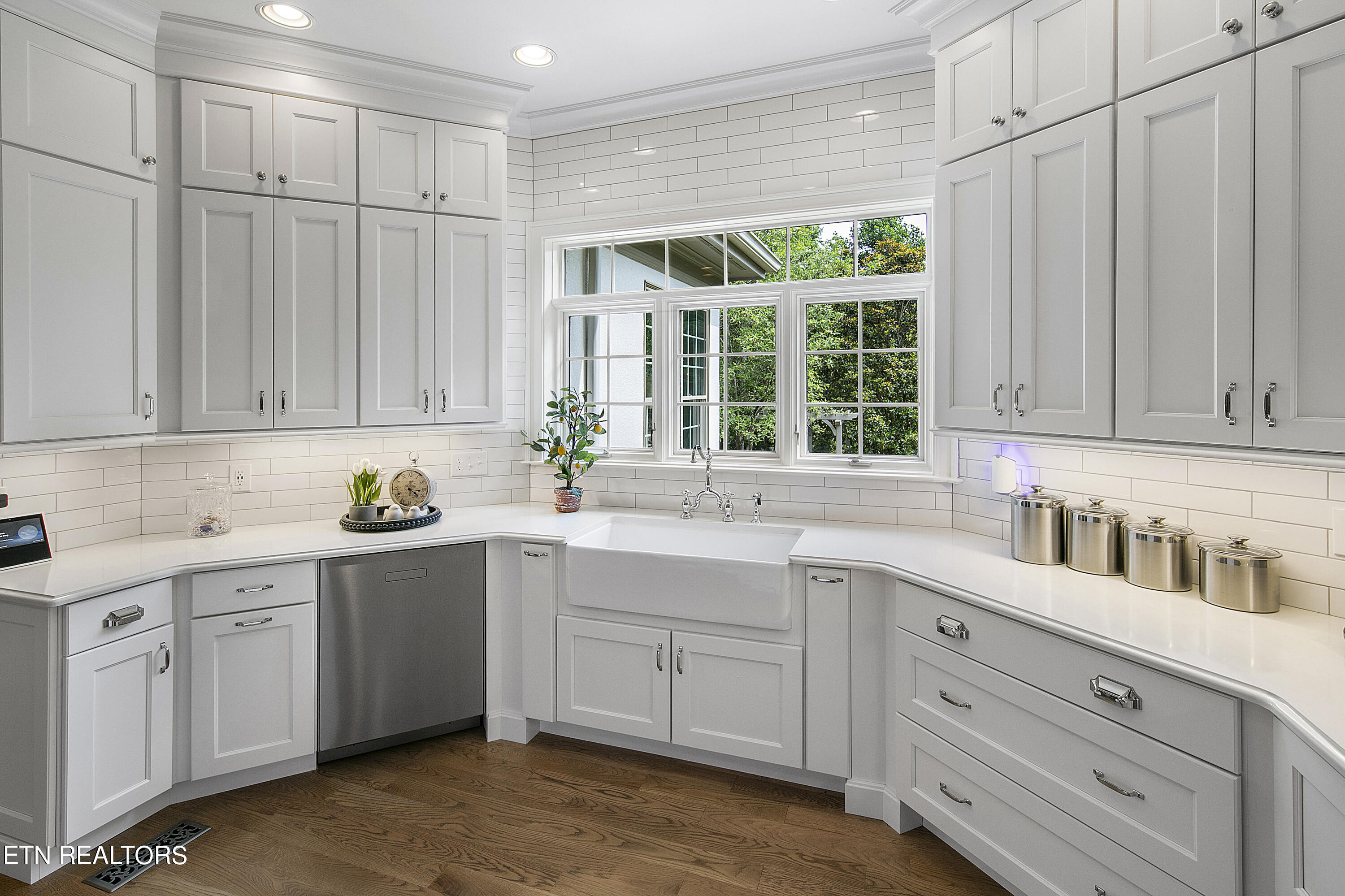 5363 Bent River Blvd