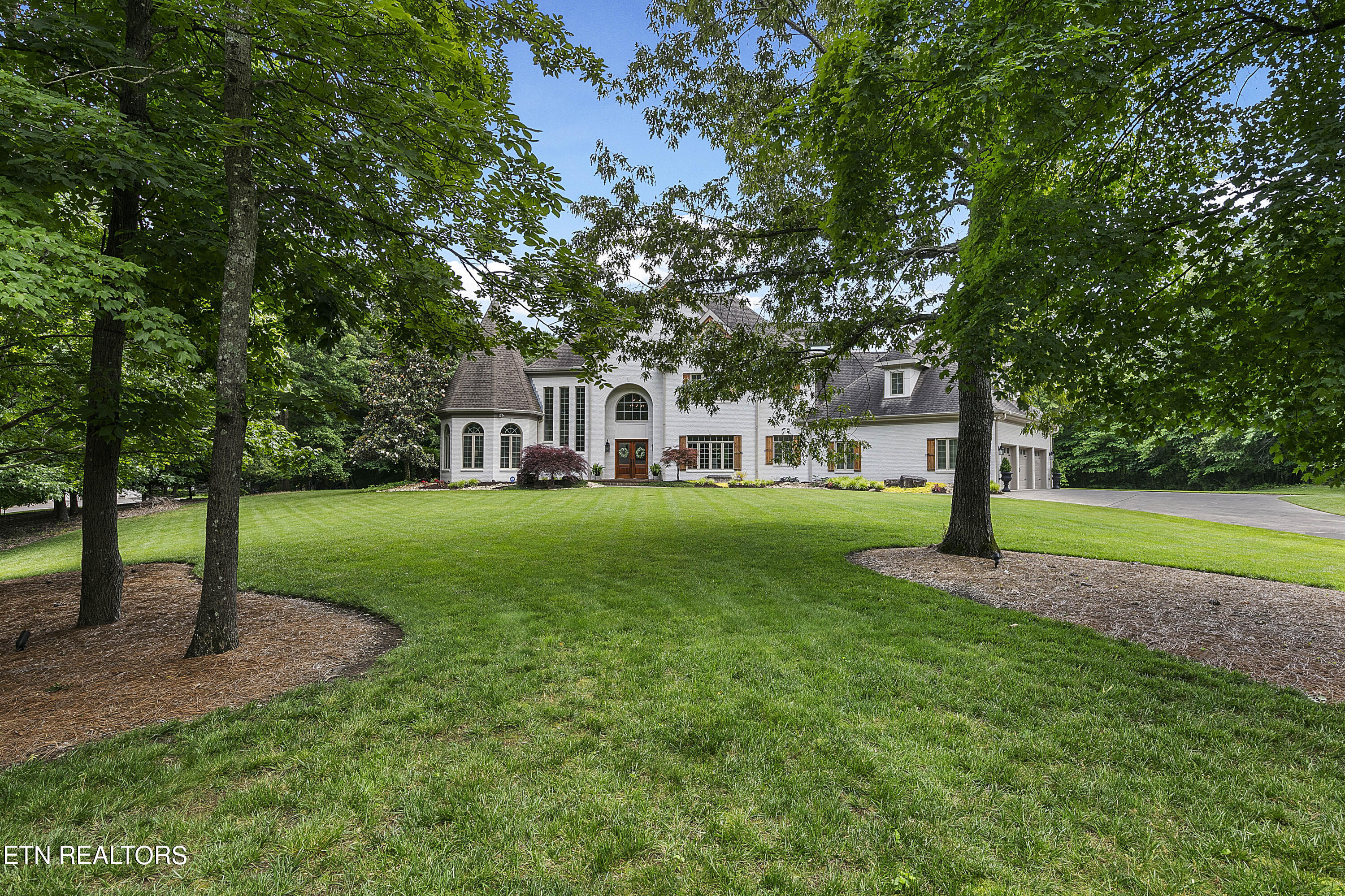 5363 Bent River Blvd