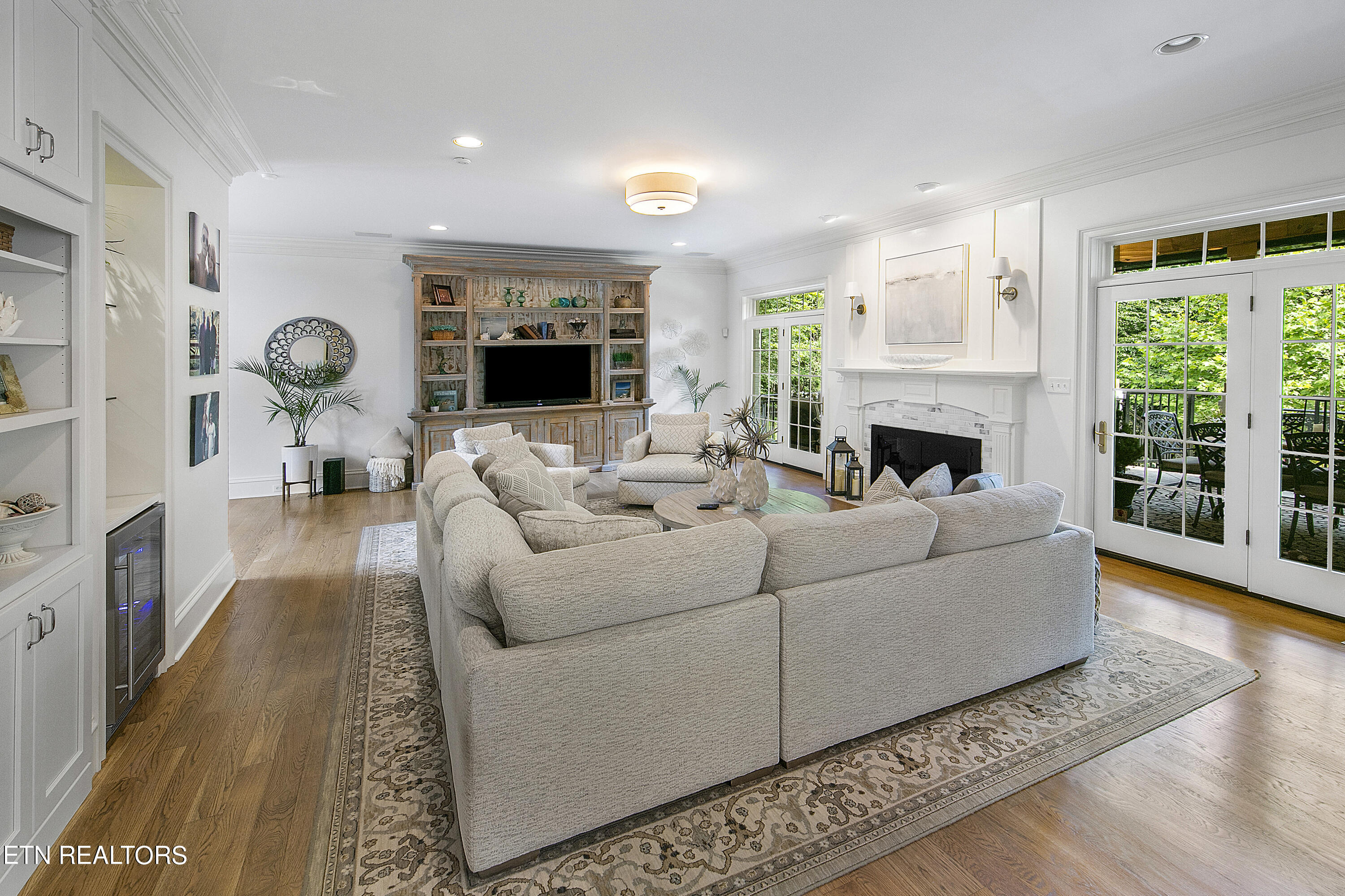 5363 Bent River Blvd