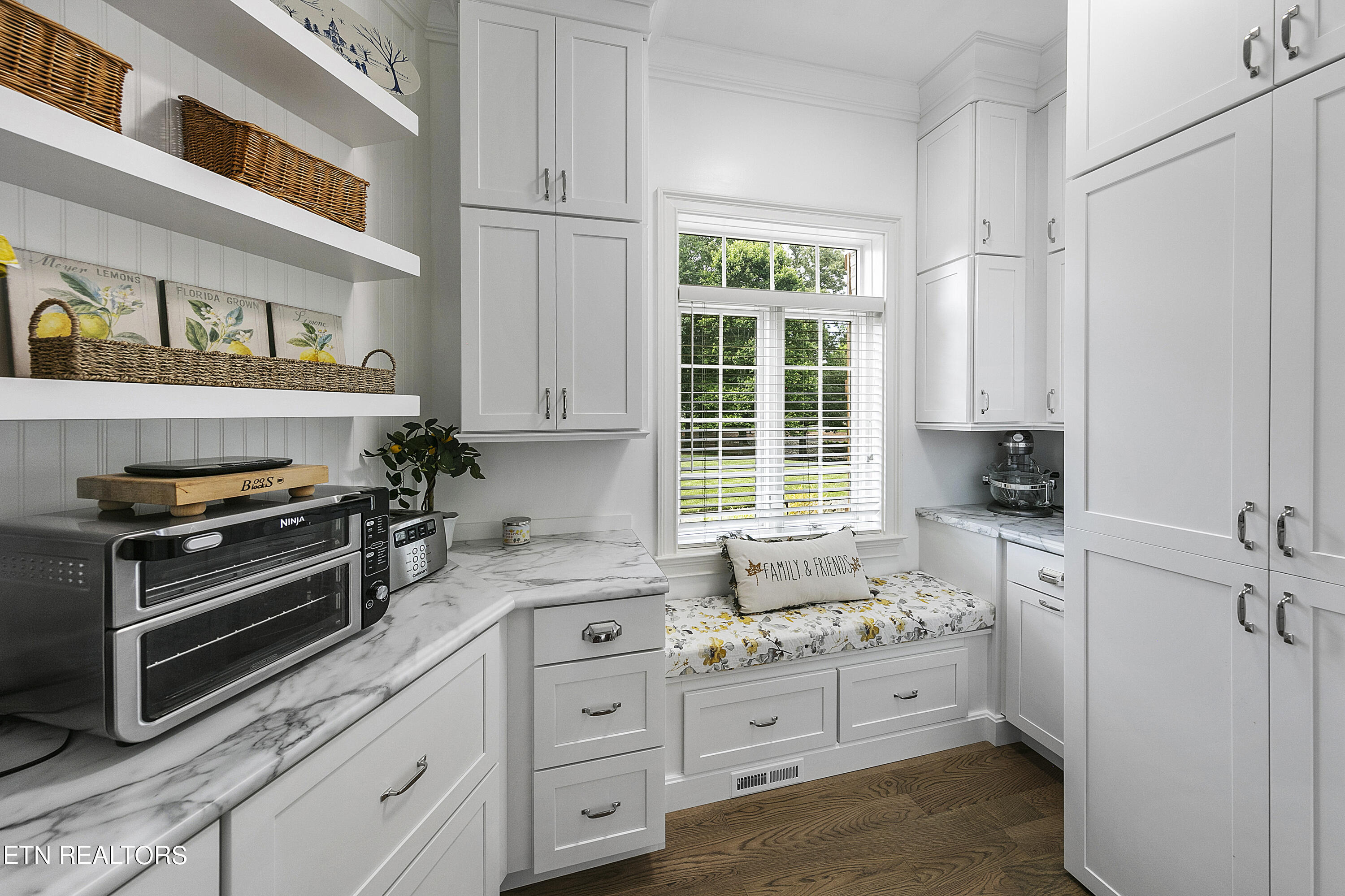 5363 Bent River Blvd