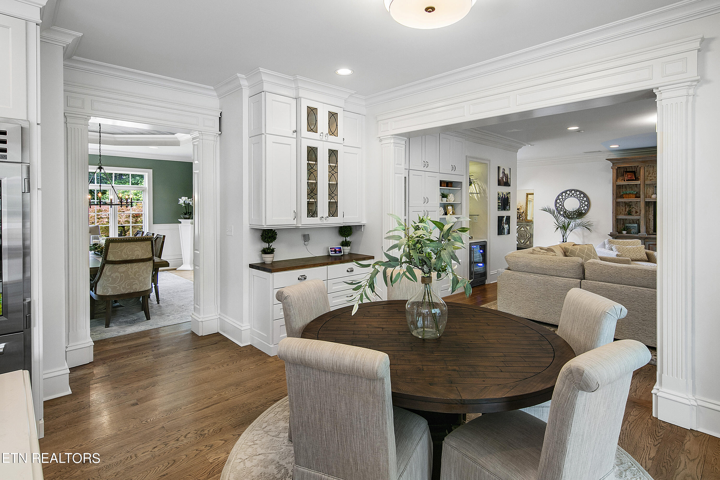 5363 Bent River Blvd