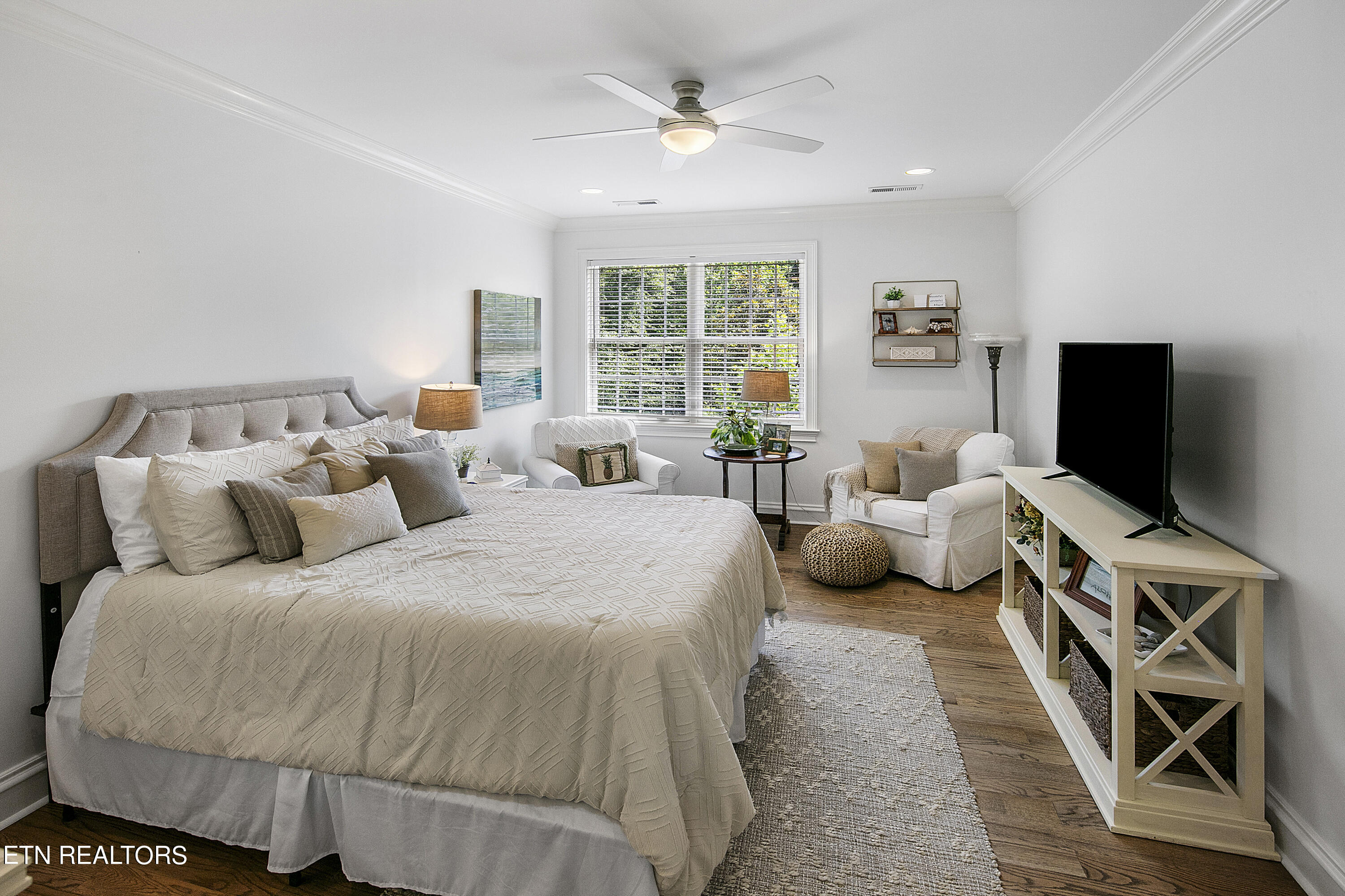 5363 Bent River Blvd