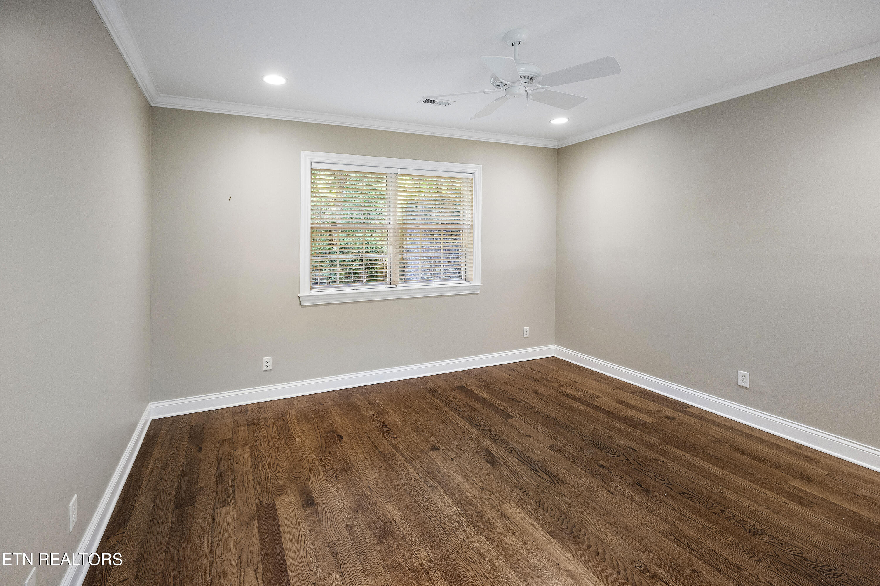 1438 Villa Forest Way